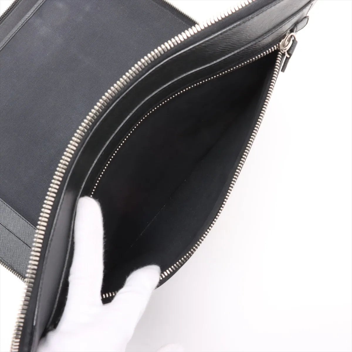 Louis Vuitton Taiga Vladimir  RI3088 Black