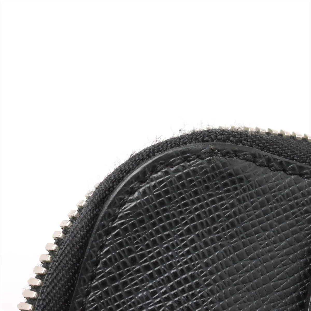 Louis Vuitton Taiga Vladimir  RI3088 Black
