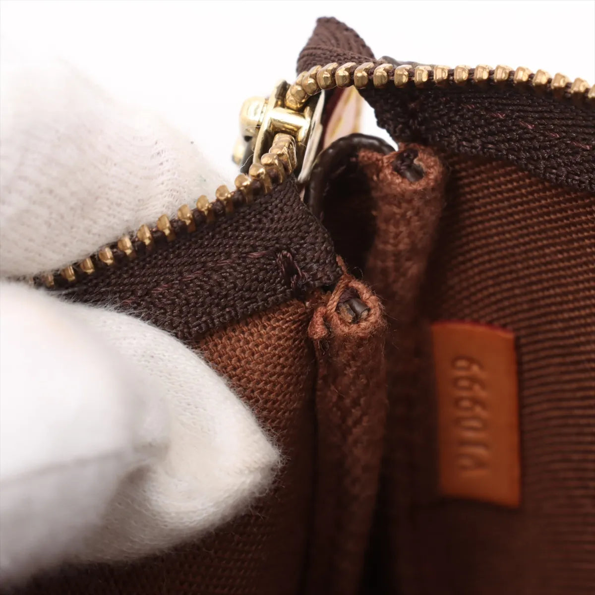 Louis Vuitton Monogram Pochette Accessoires SB06-1537