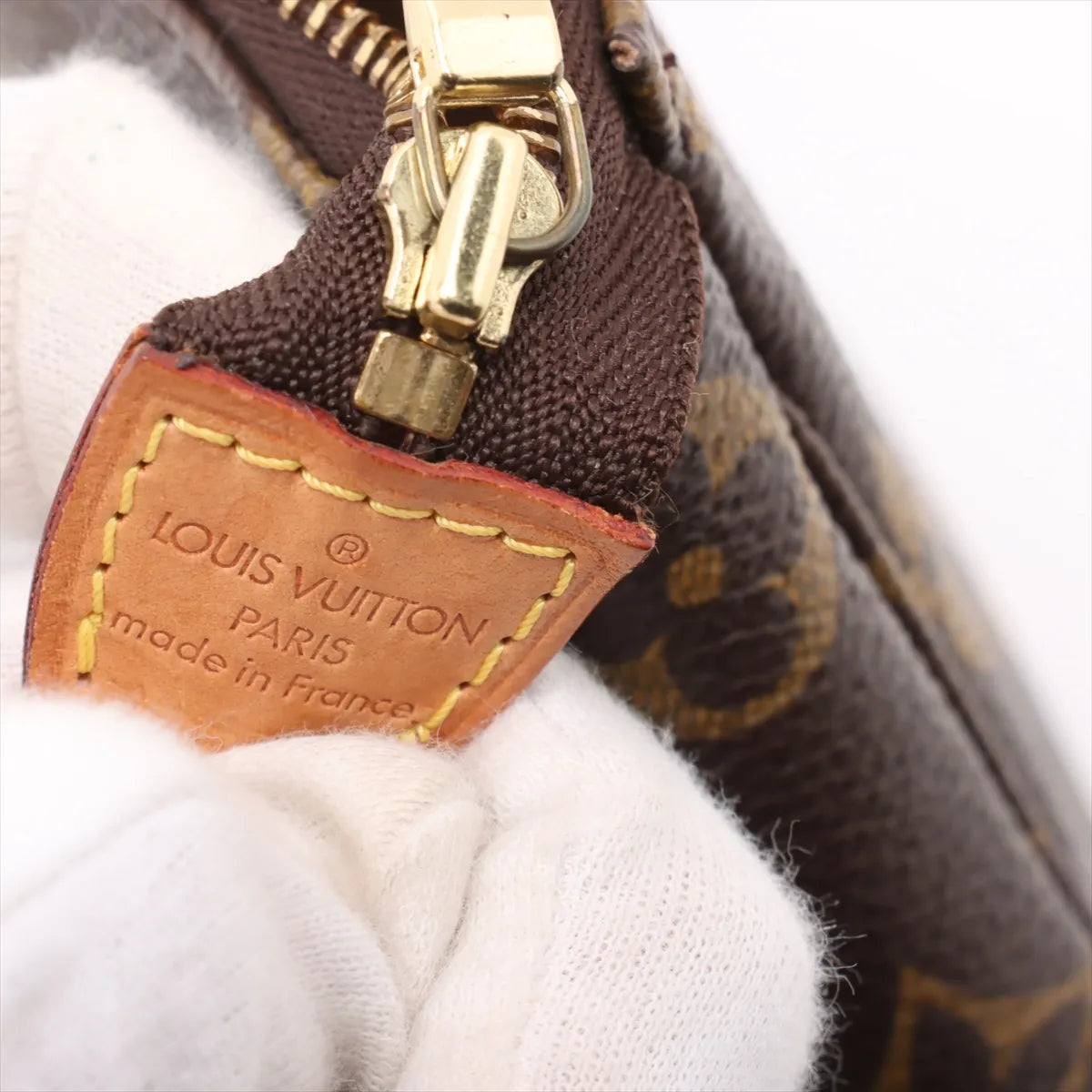Louis Vuitton Monogram Pochette Accessoires SB06-1537