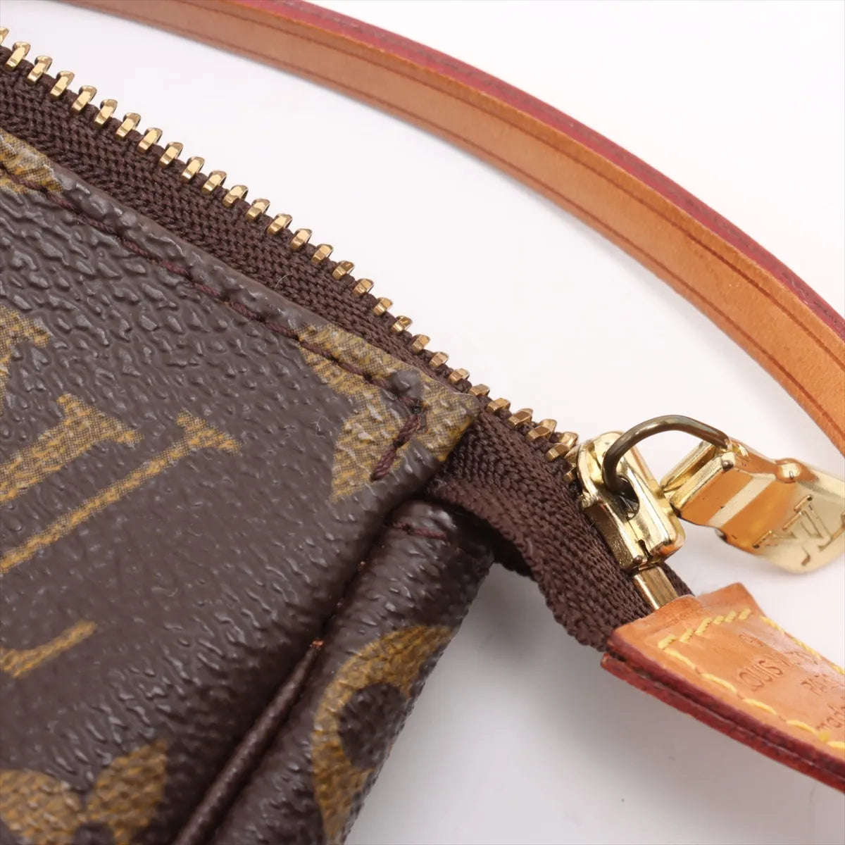 Louis Vuitton Monogram Pochette Accessoires SB06-1537