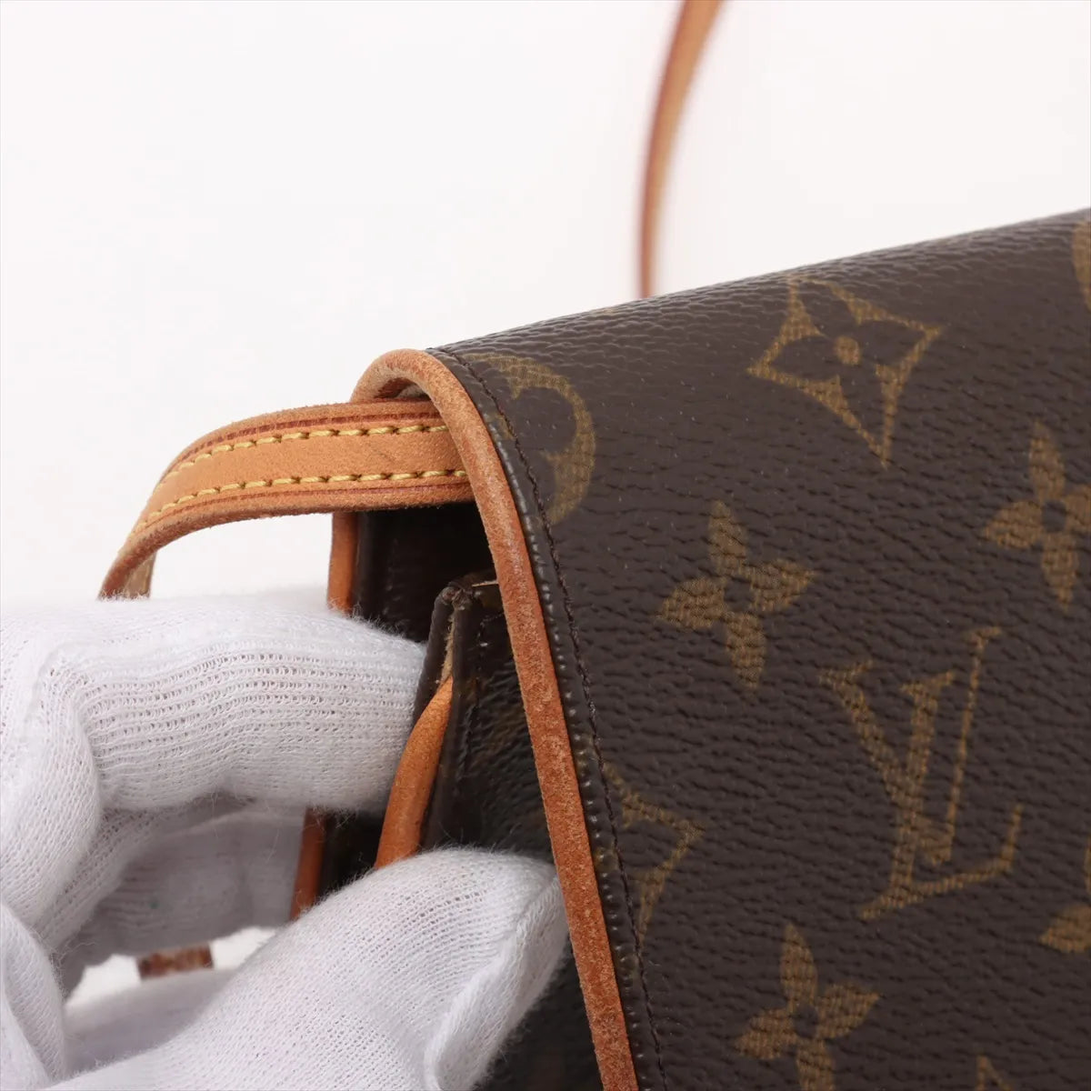 Pre-Owned Louis Vuitton Monogram Pochette Twin GM SB06-162