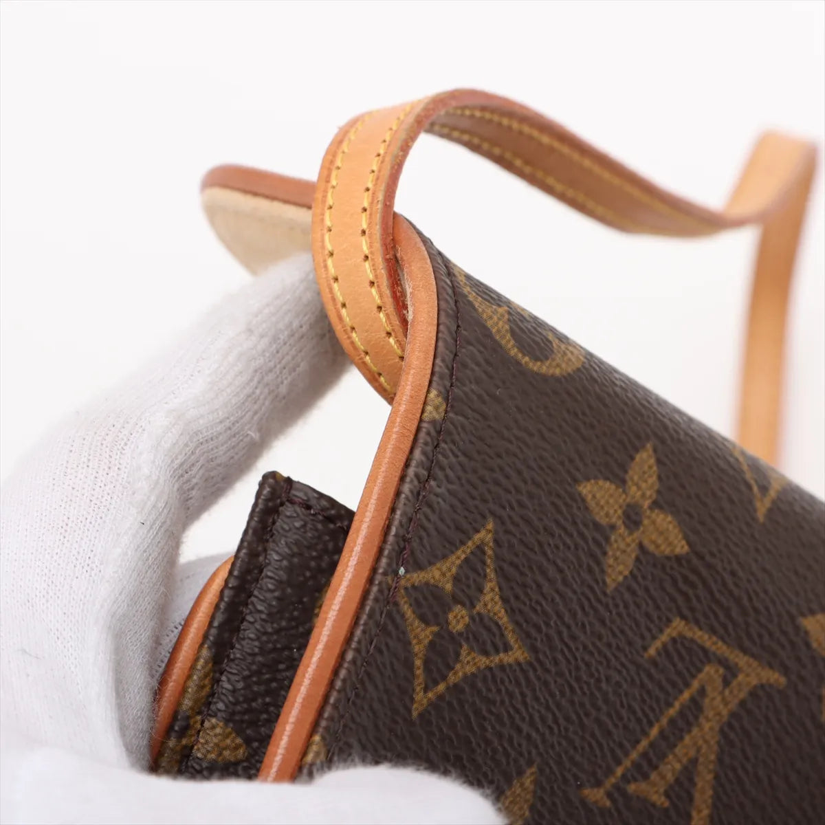 Pre-Owned Louis Vuitton Monogram Pochette Twin PM SB06-971