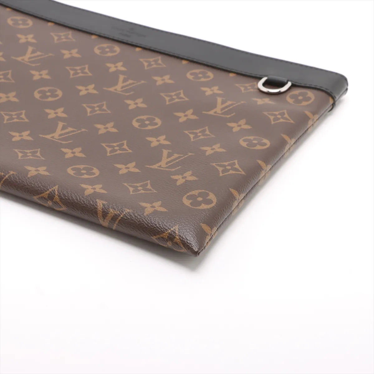 Pre-Owned Louis Vuitton Monogram Macassar Pochette Discovery SB06-1641