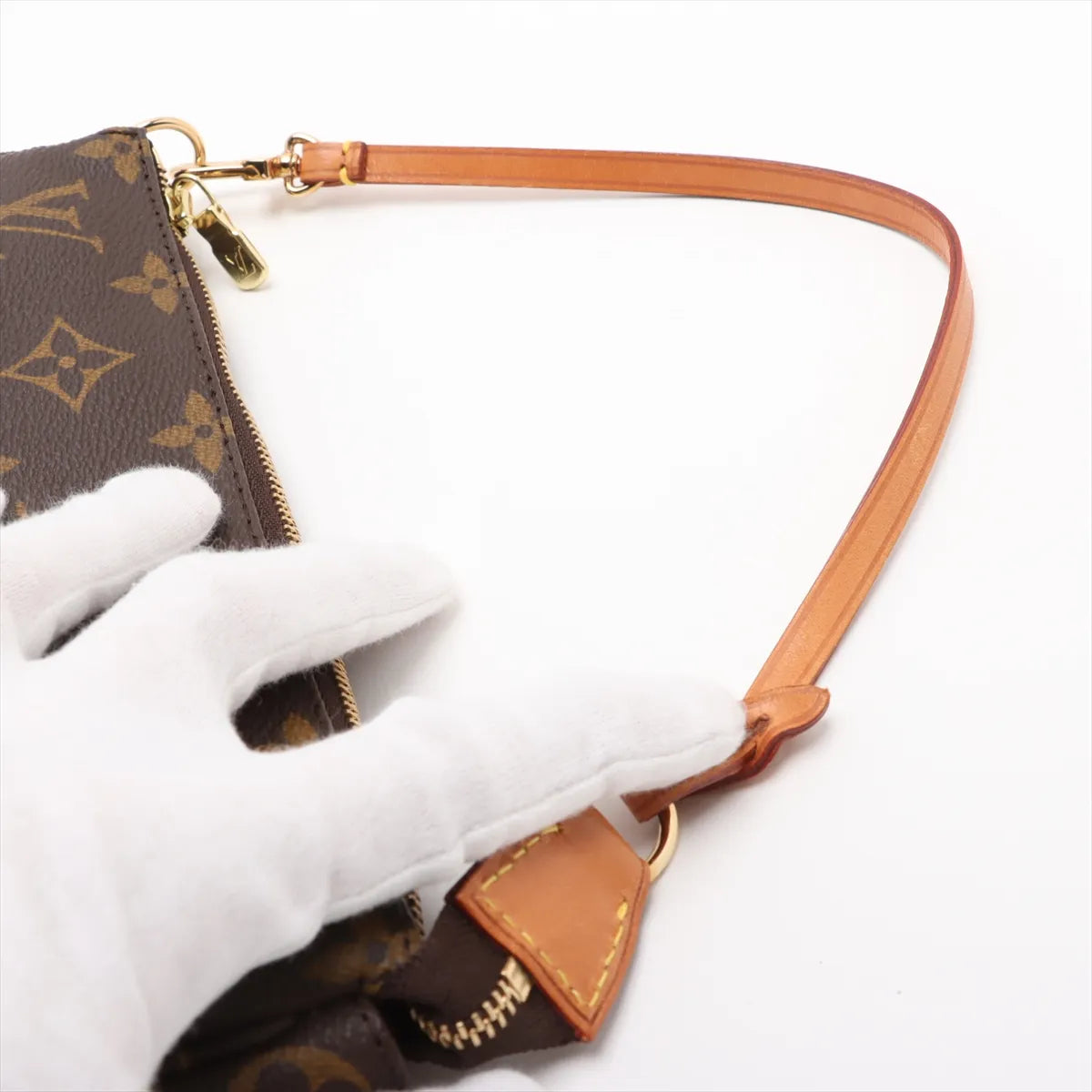 Pre-Owned Louis Vuitton Monogram Pochette Accessoire SB06-753