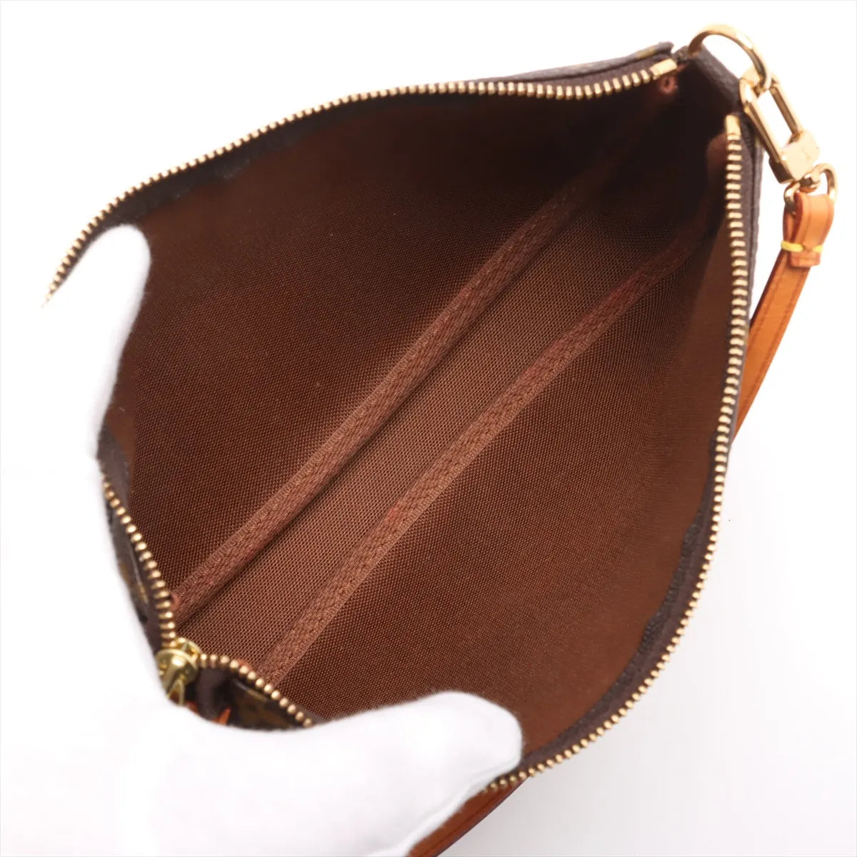 Pre-Owned Louis Vuitton Monogram Pochette Accessoire SB06-753