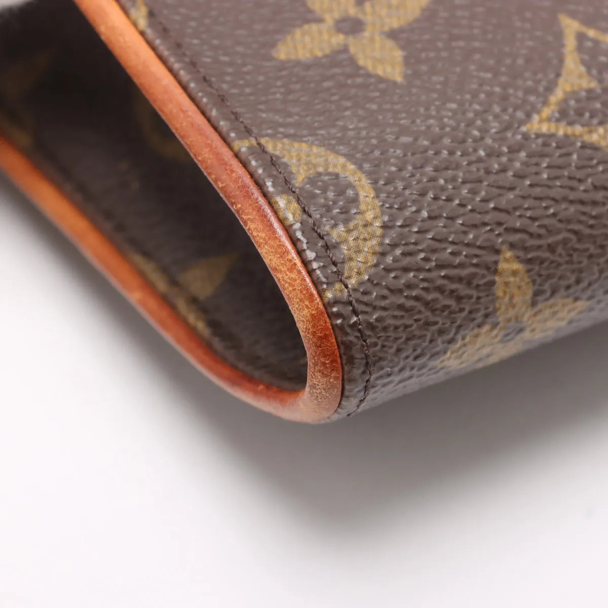 Pre-Owned Louis Vuitton Monogram Pochette Twin GM SB06-1870