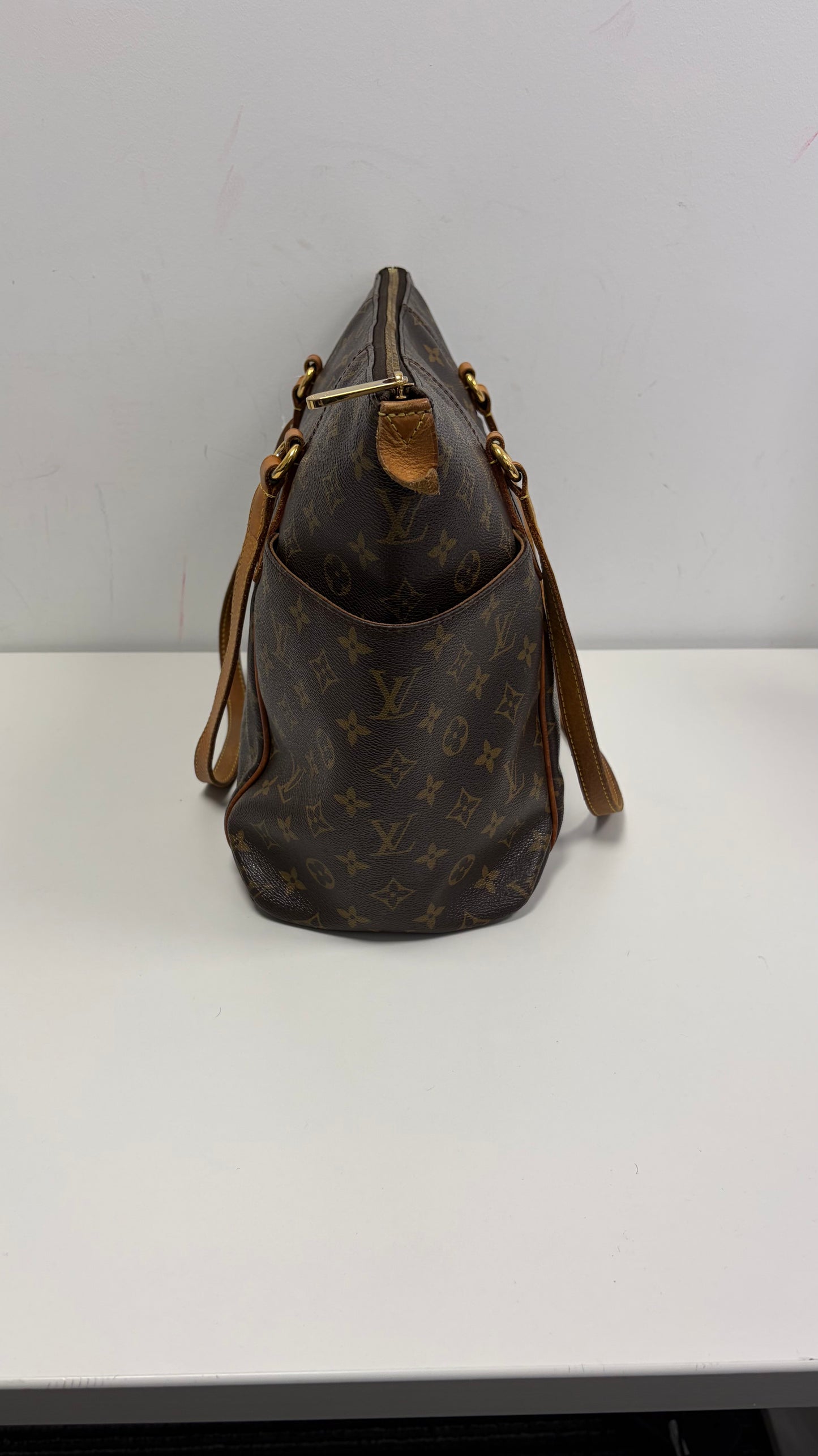 Louis Vuitton Monogram Totally MM