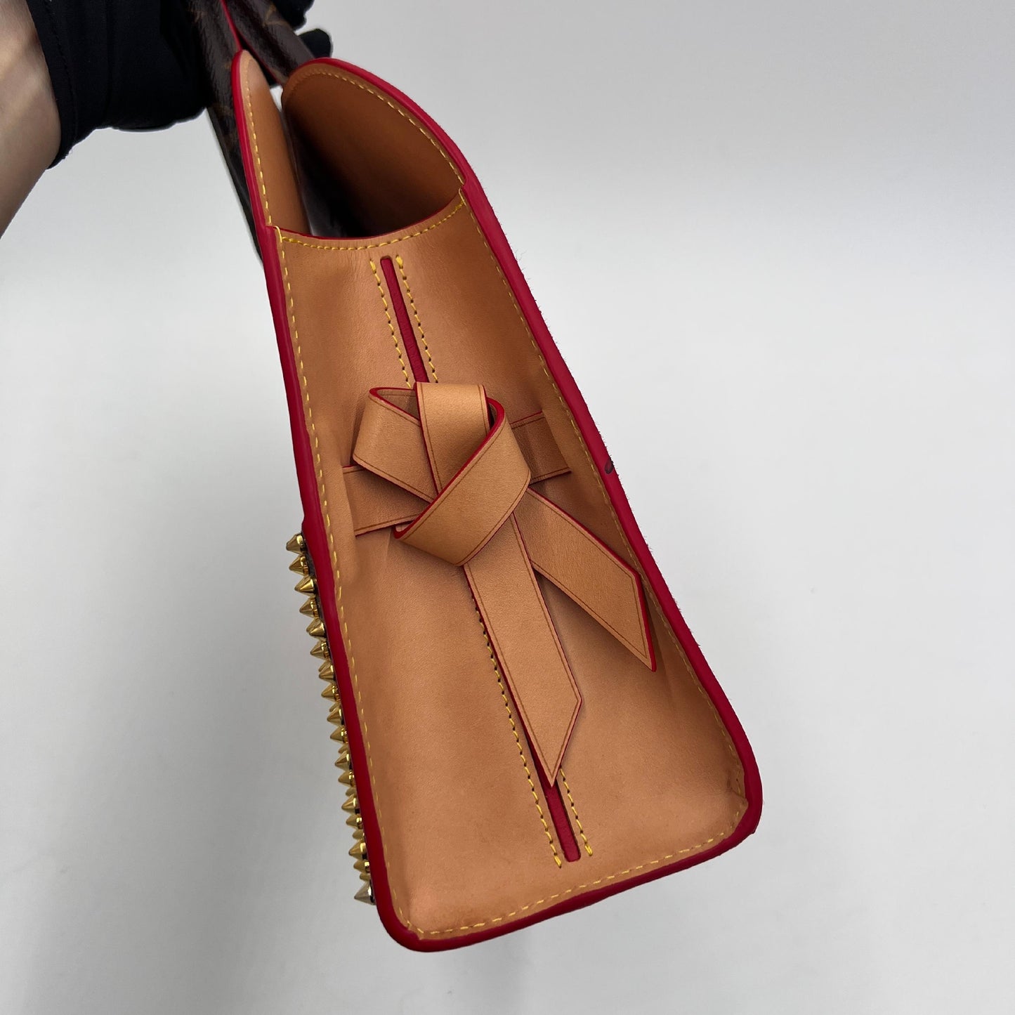 Iconoclast The Shopper - Louis Vuitton