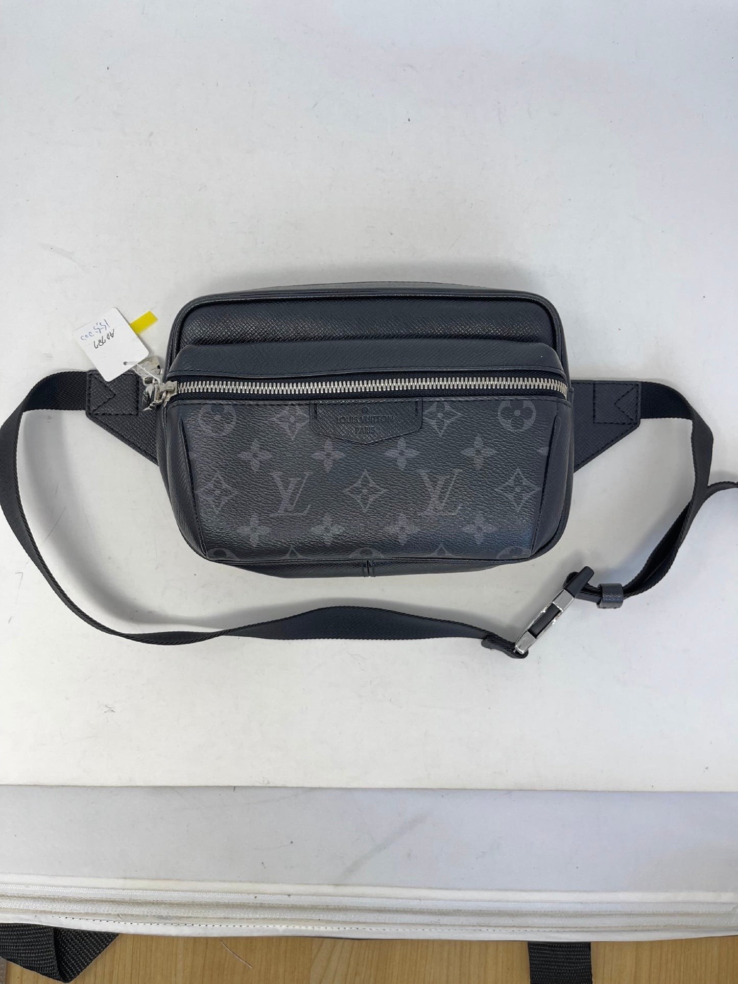 Louis Vuitton Taiga Lama Outdoor Messenger