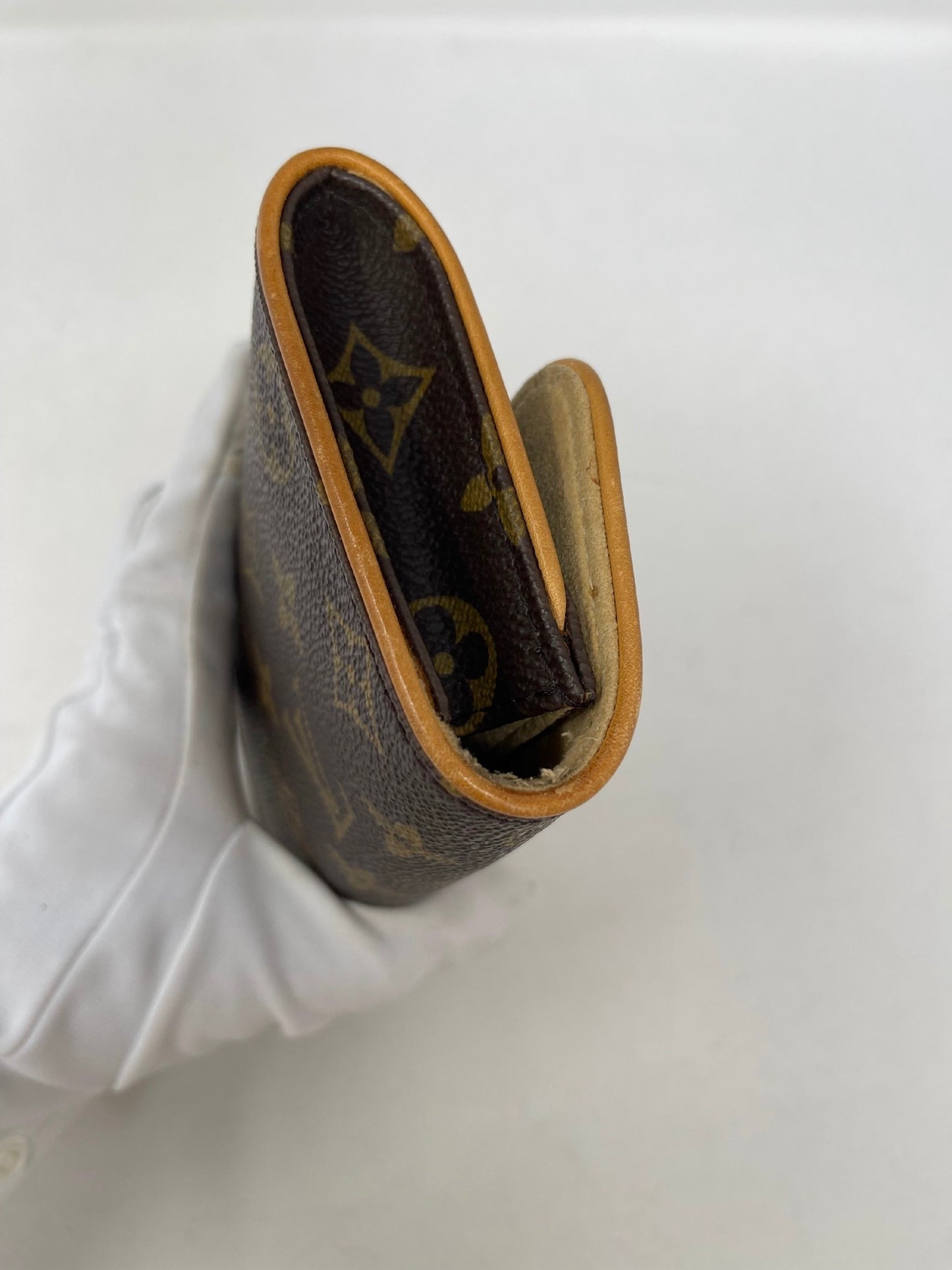 Louis Vuitton Pochette Twin PM