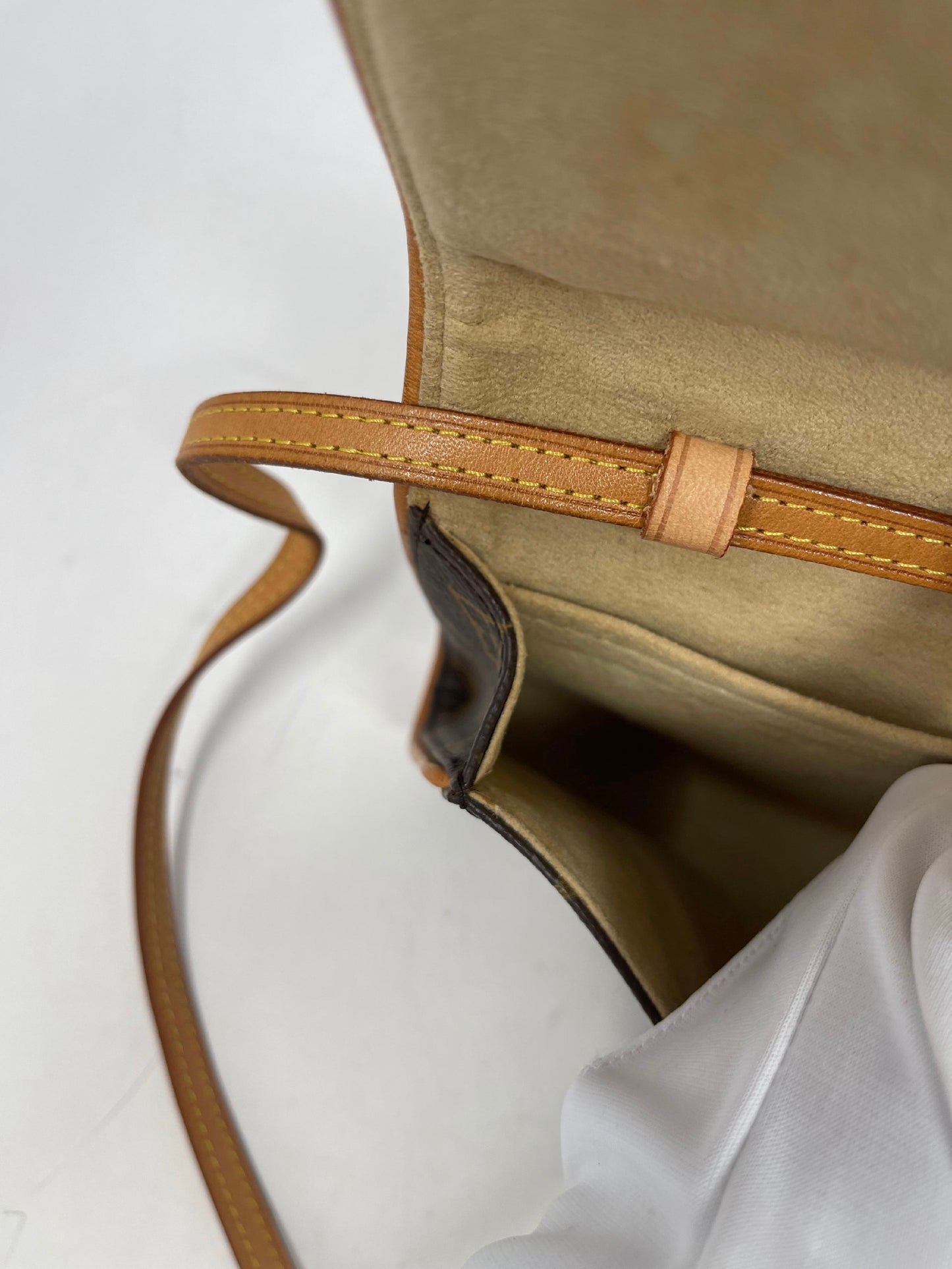 LOUIS VUITTON Monogram Pochette Twin GM