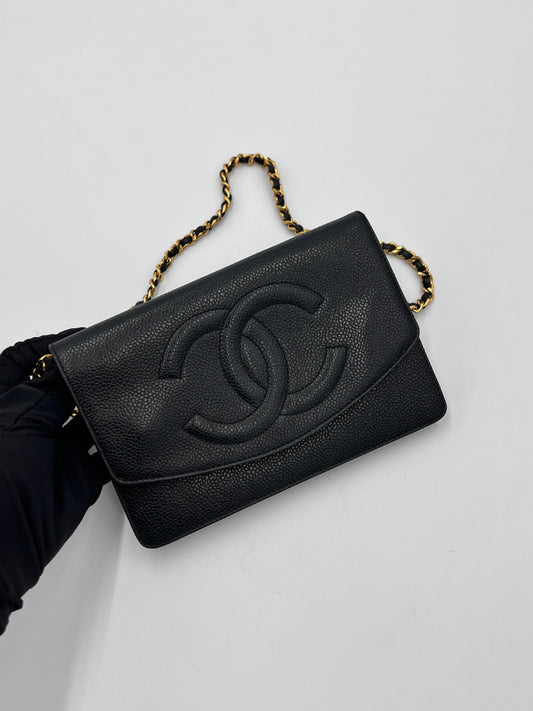 Timeless Caviar Wallet on Chain - Chanel