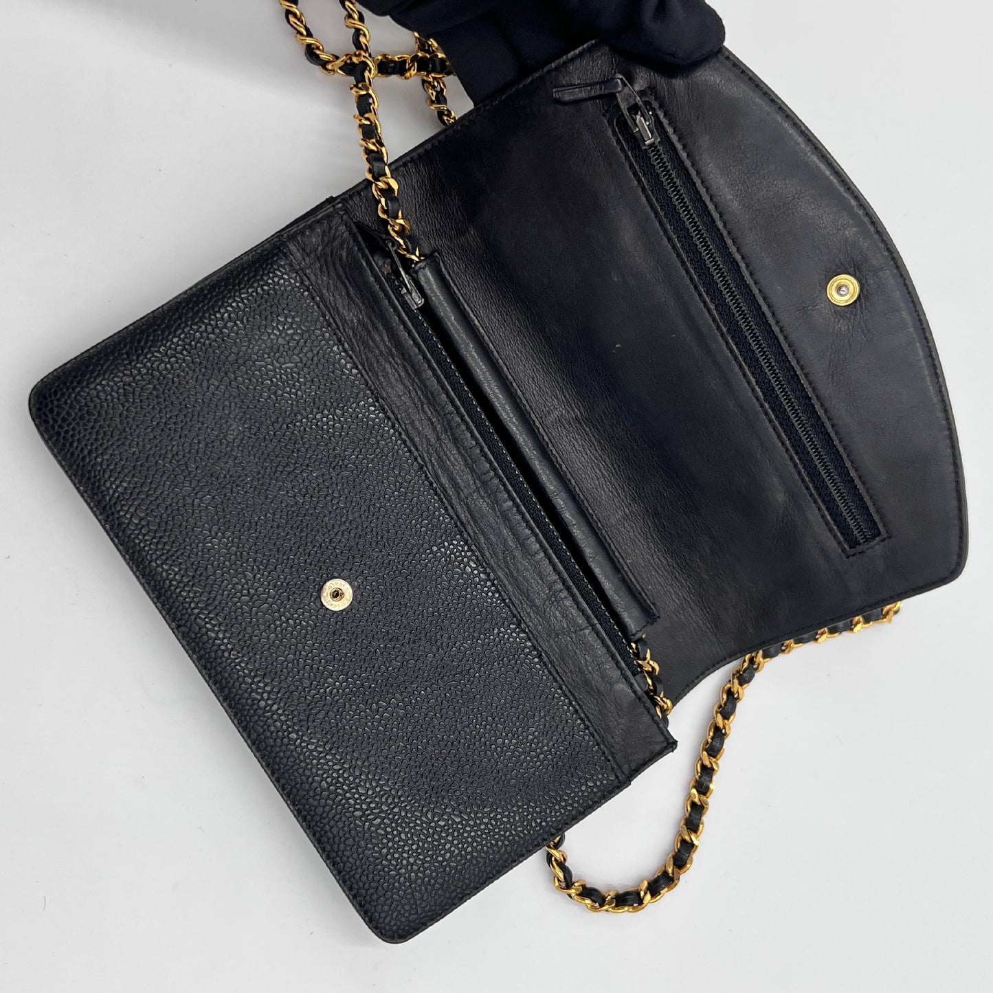 Timeless Caviar Wallet on Chain - Chanel