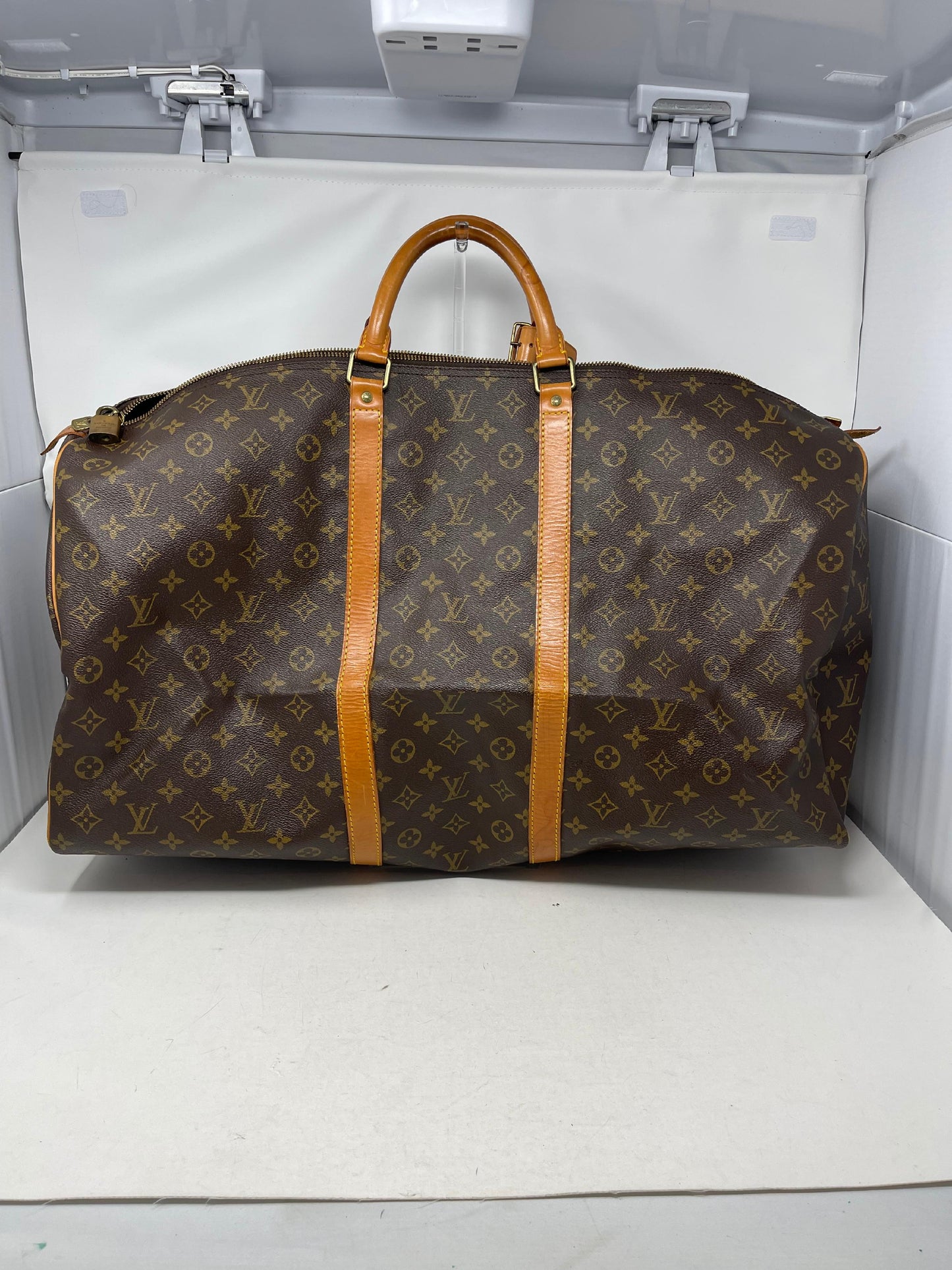 Louis Vuitton Keepall (AF956)