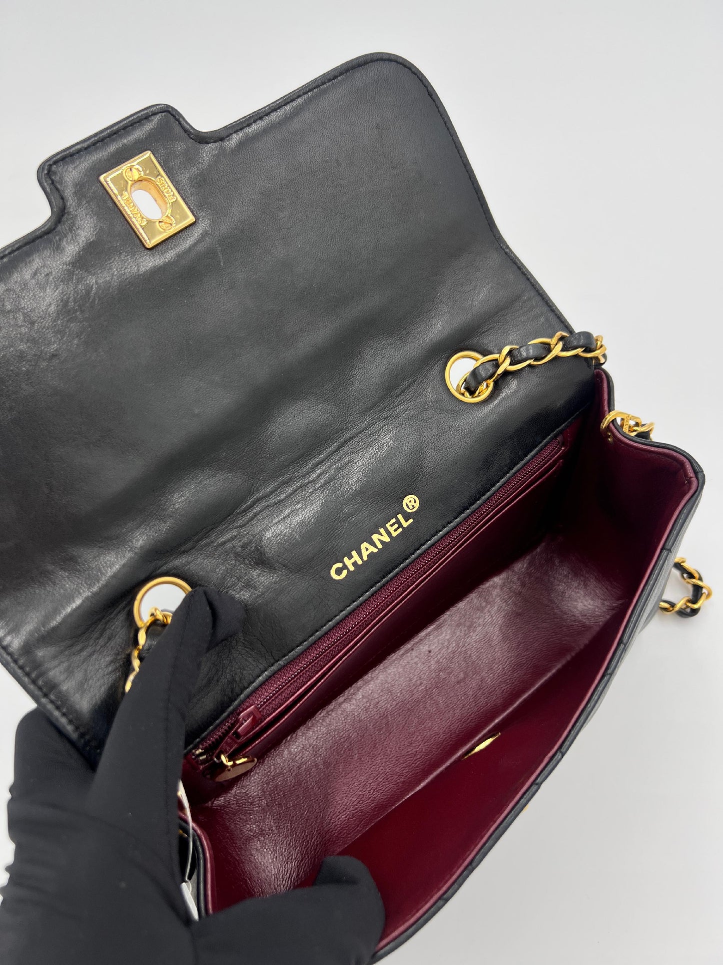 Vintage Single Flap - Chanel