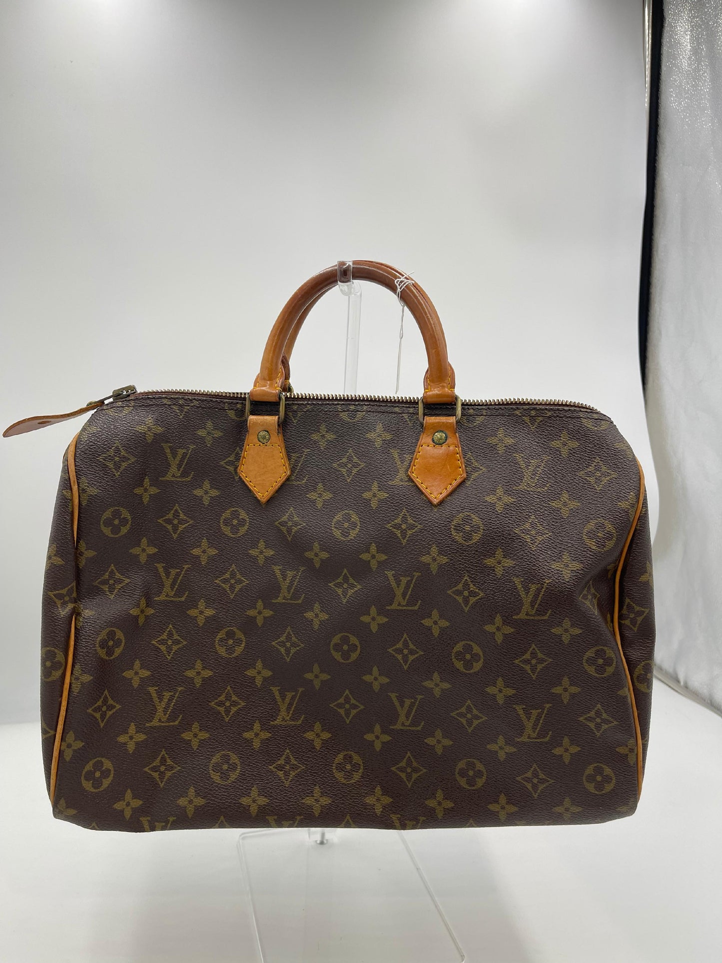 Louis Vuitton Speedy