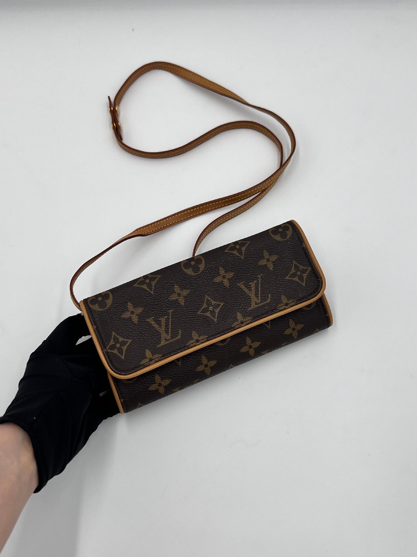 Louis Vuitton Pochette Twin
