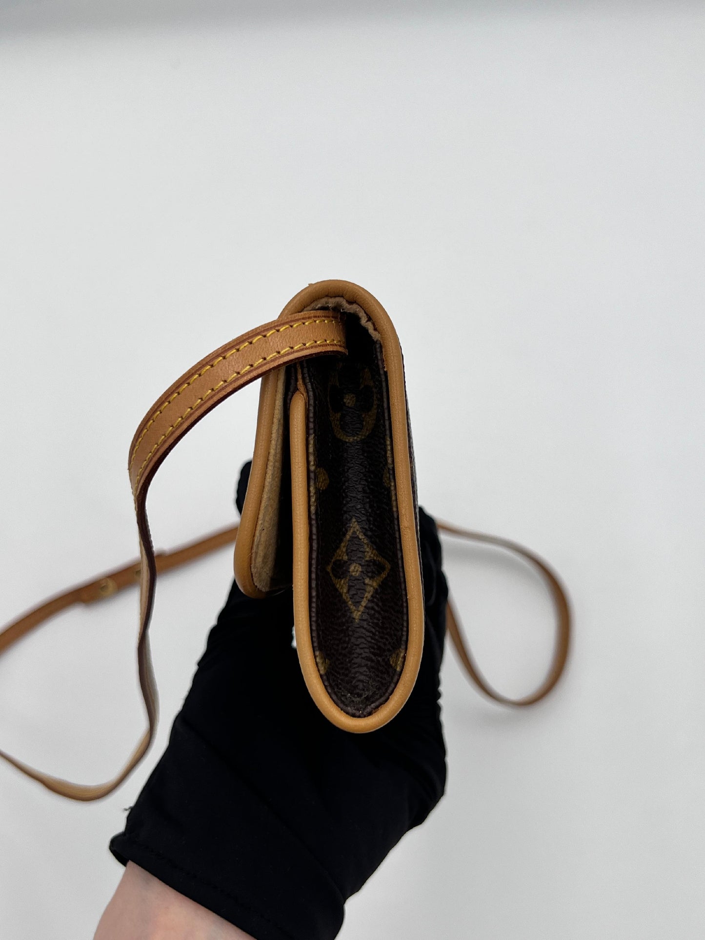 Louis Vuitton Pochette Twin