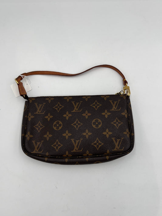 Louis Vuitton Pochette Accessoire