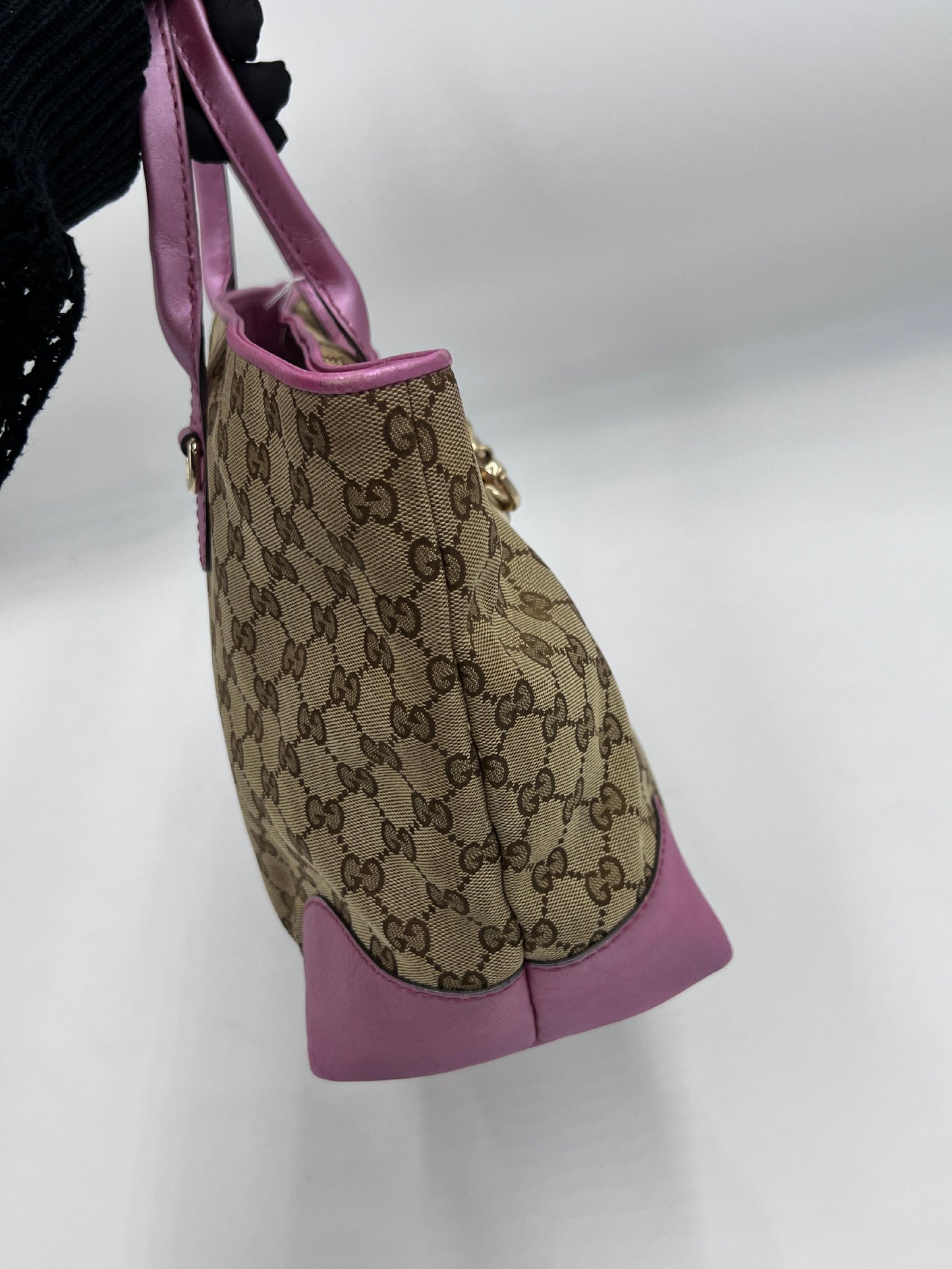 Gucci GG Canvas Tote Bag With Heart Charm