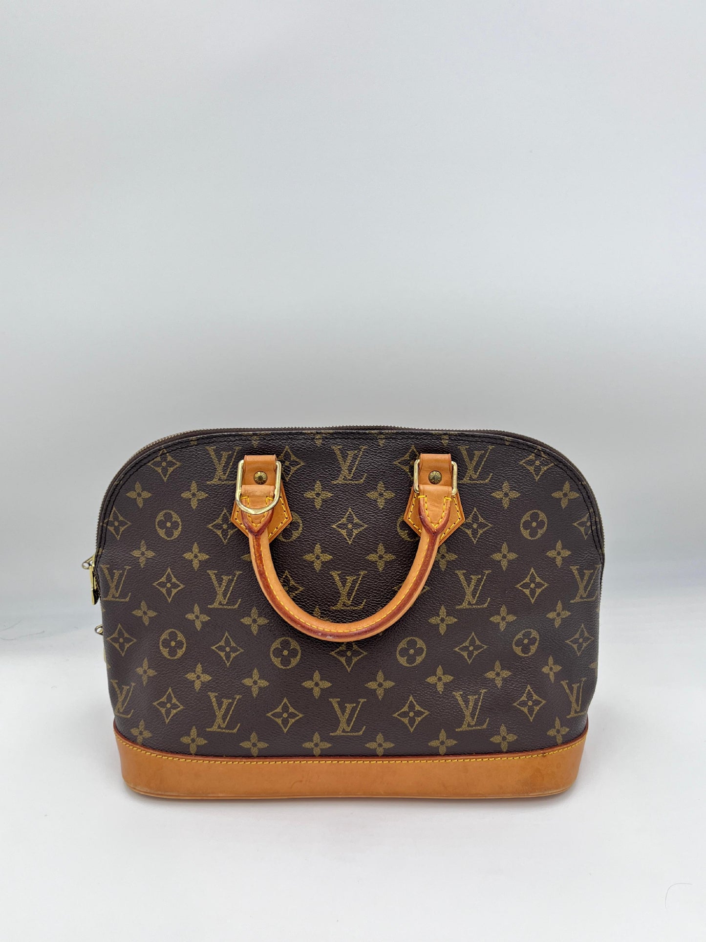 Louis Vuitton Alma (AH605)