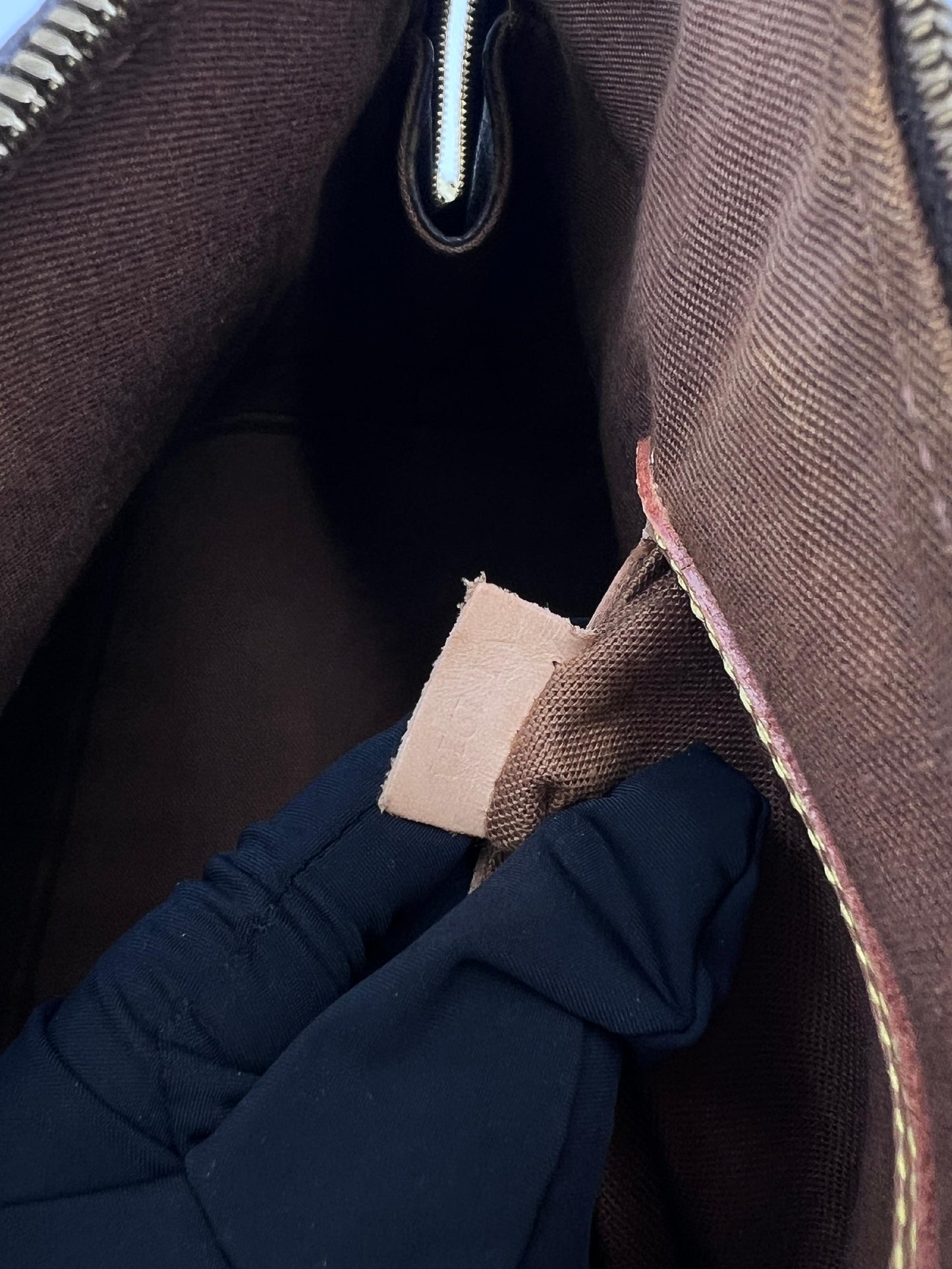 Louis Vuitton Alma (AH605)