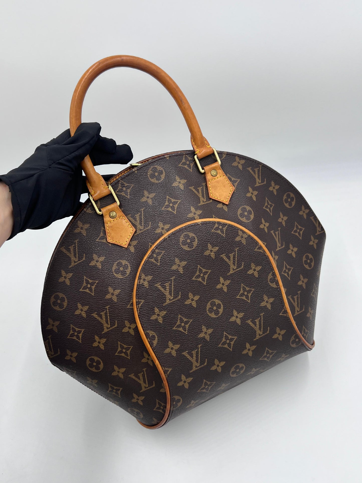 Louis Vuitton Ellipse MM