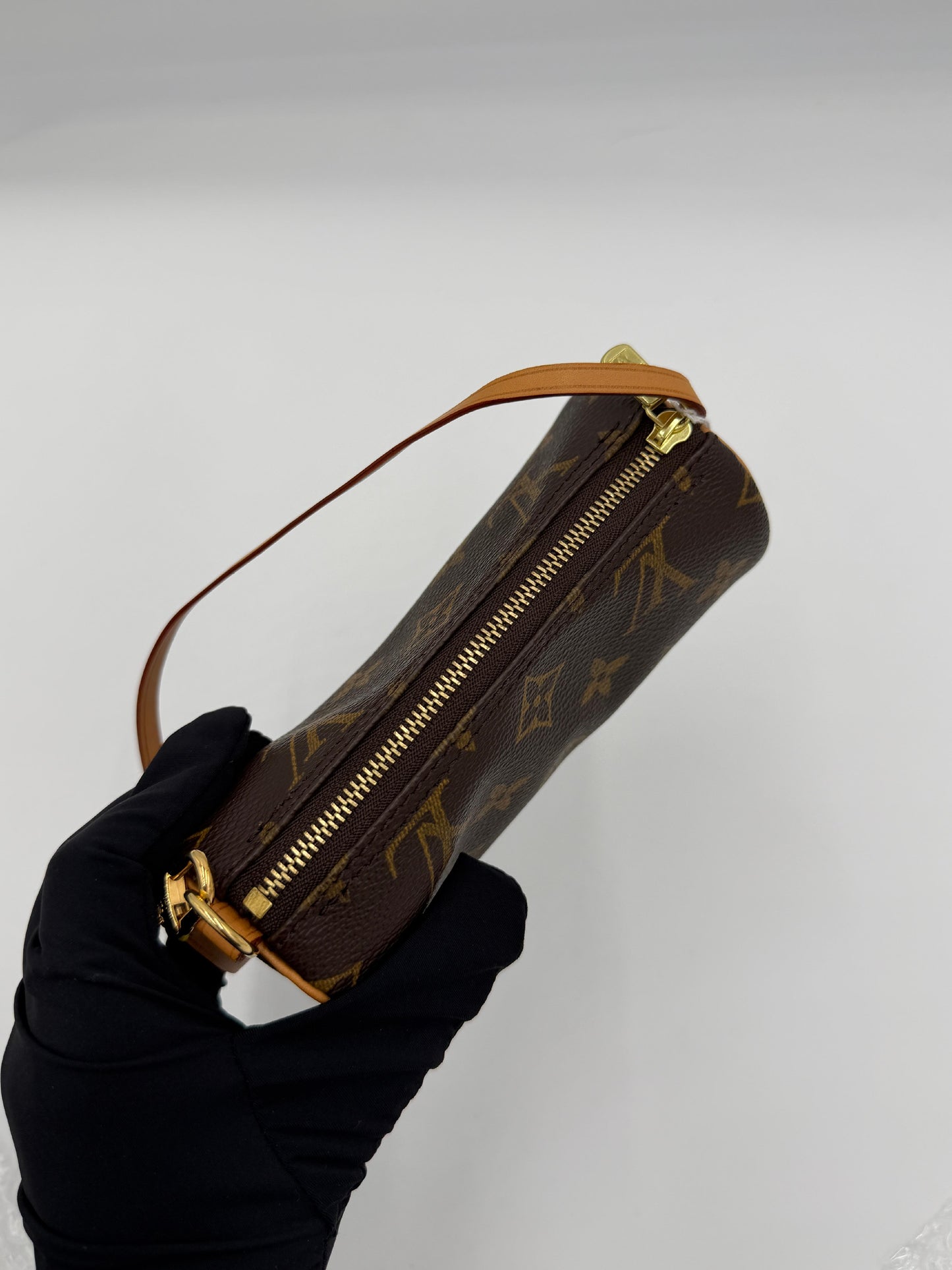 Louis Vuitton Papillon Pouch