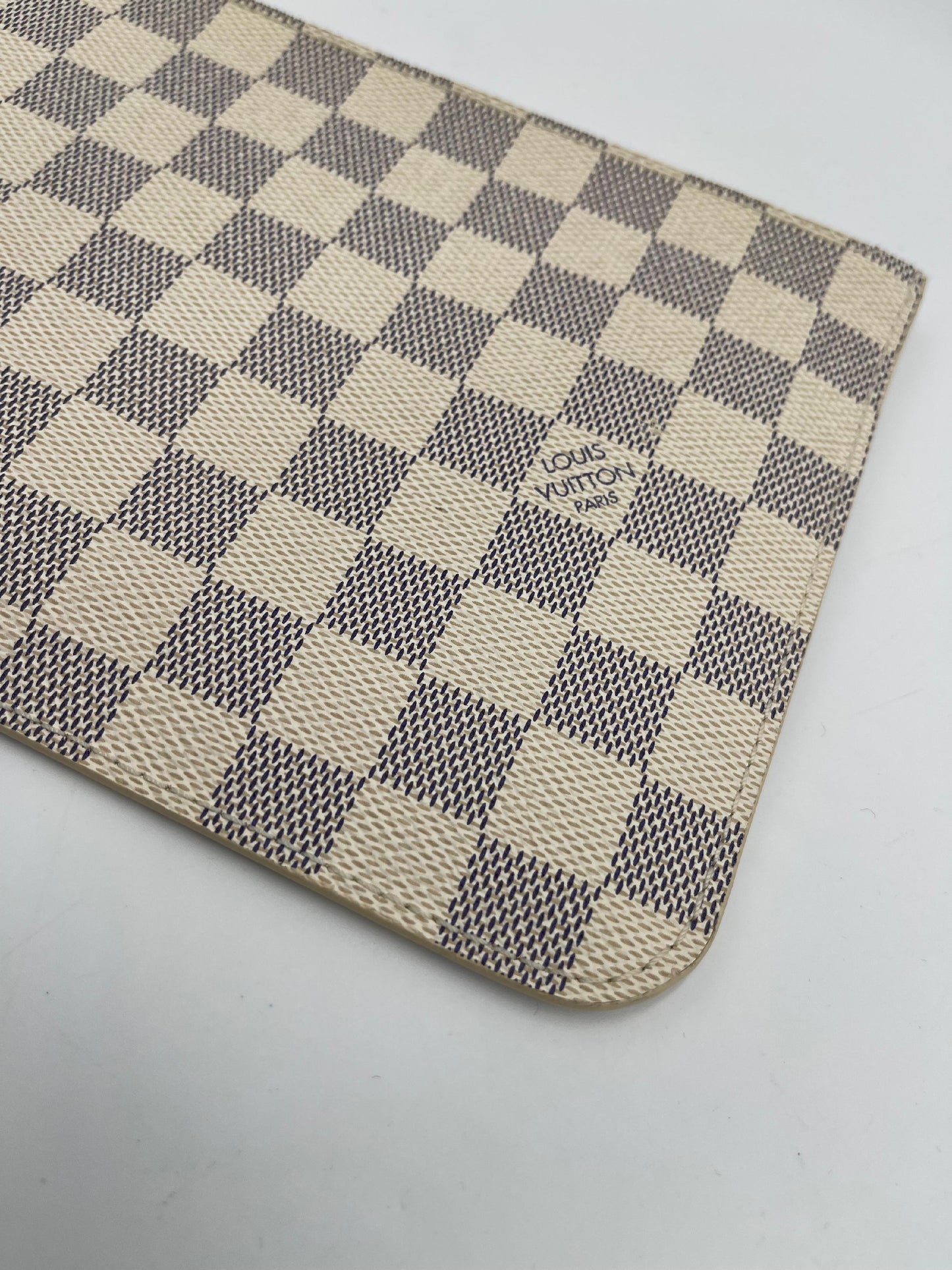 Louis Vuitton Neverfull Pouch Azur MM SR2144 (AH920)