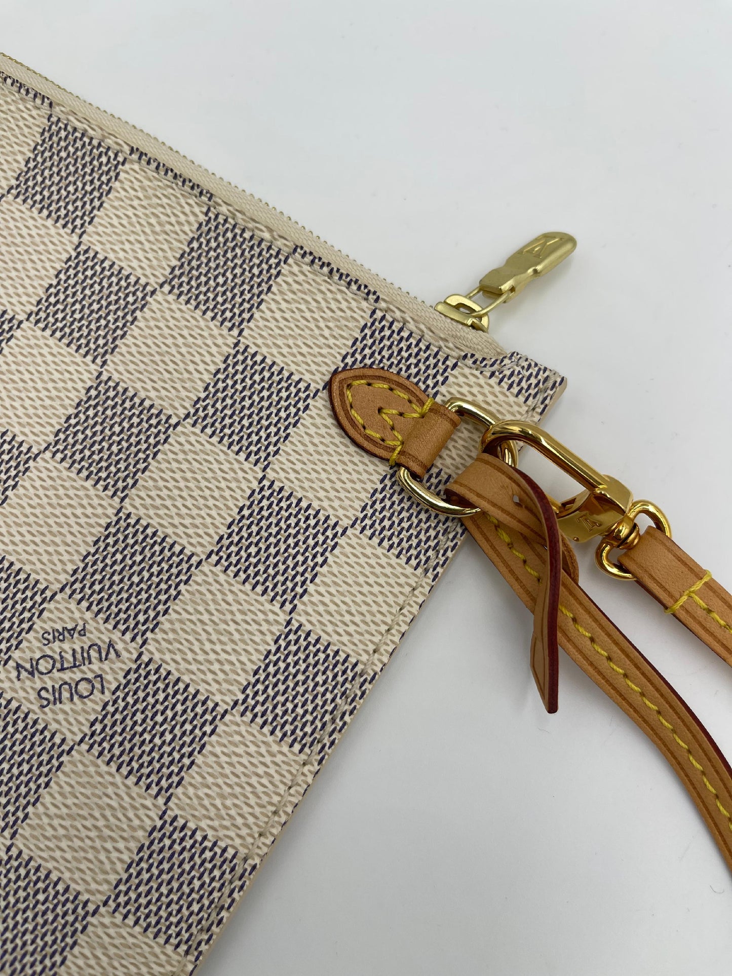 Louis Vuitton Neverfull Pouch Azur MM SR2144 (AH920)