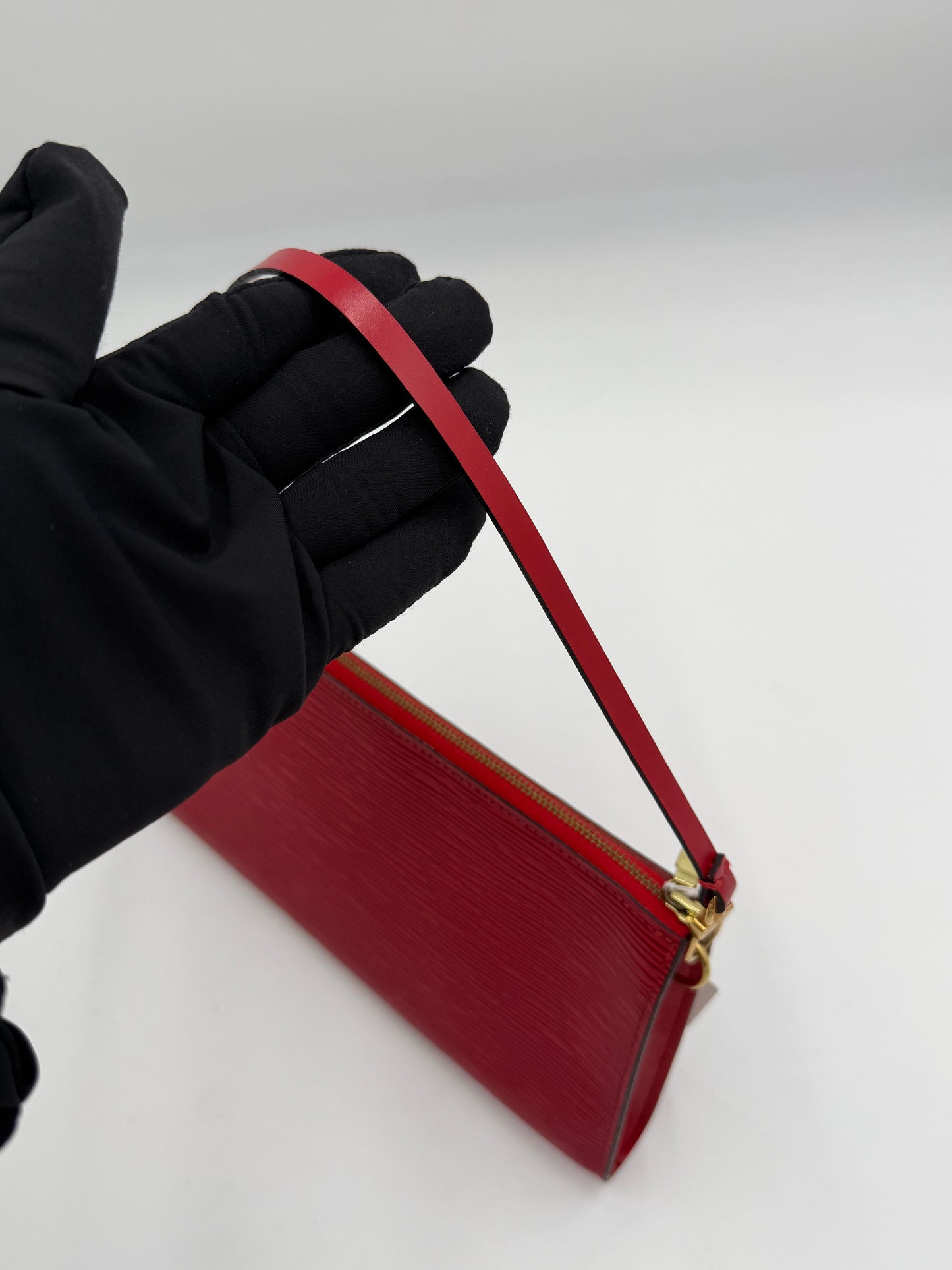 Louis Vuitton Pochette Accessoires Epi AR0939 (AI065)