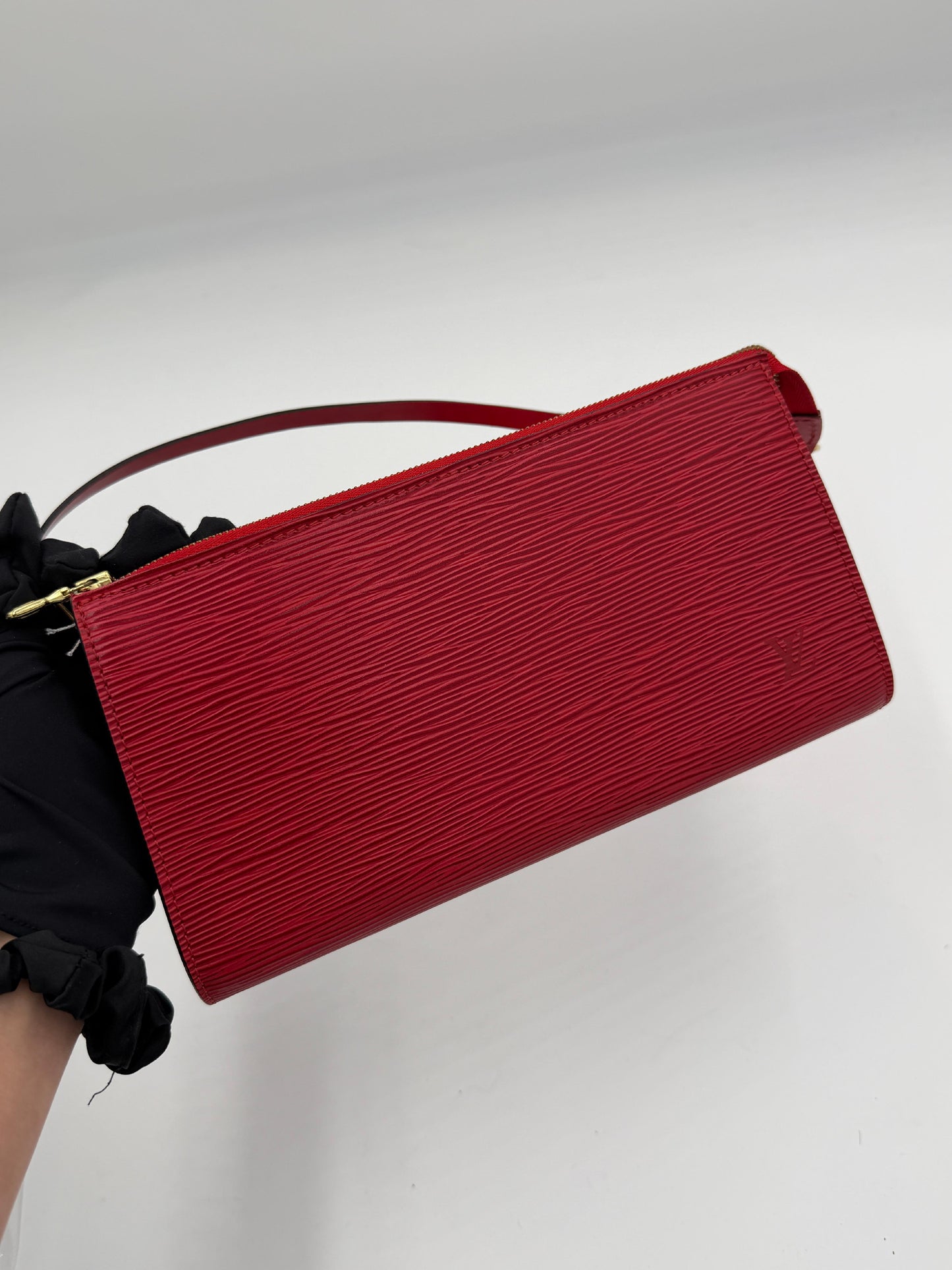 Louis Vuitton Pochette Accessoires Epi AR0939 (AI065)