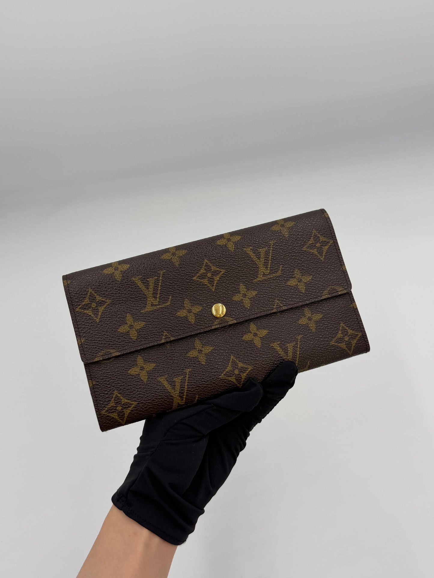 Louis Vuitton Monogram Sarah Wallet (AI087)