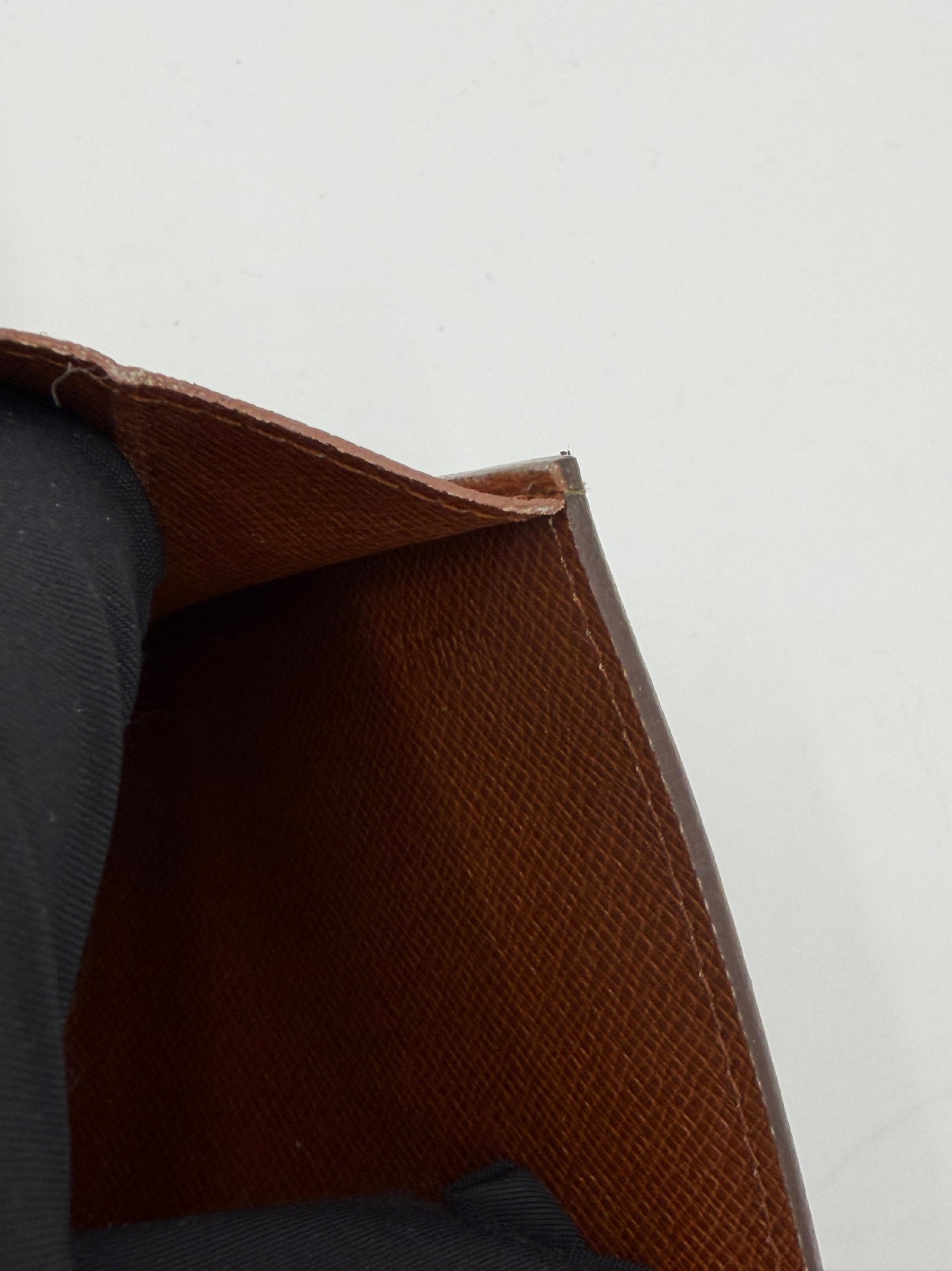 Louis Vuitton Monogram Sarah Wallet (AI092)
