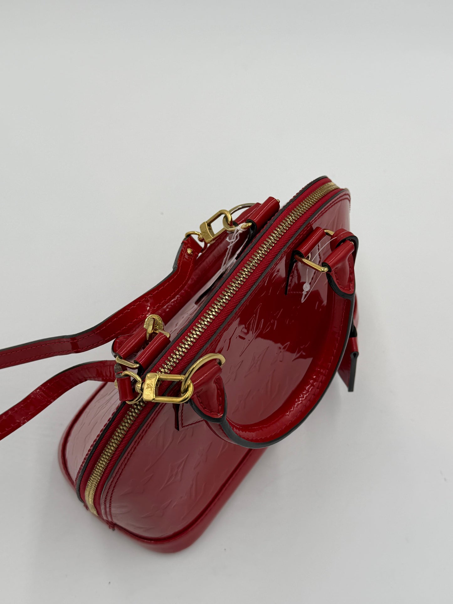 Pre-Owned Louis Vuitton Alma BB Vernis with Strap AI119