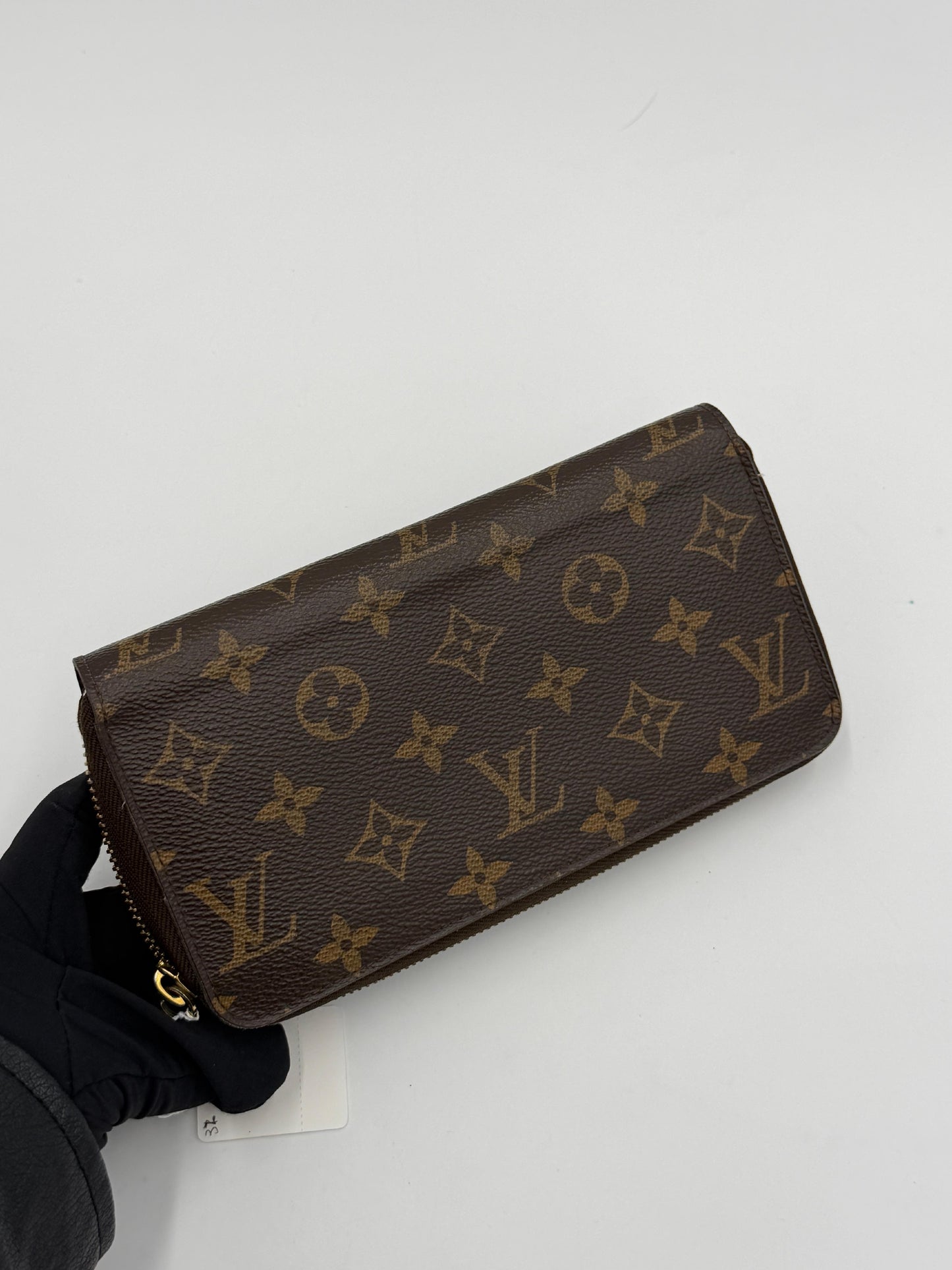 Louis Vuitton Monogram Zippy Wallet  Pre-Owned