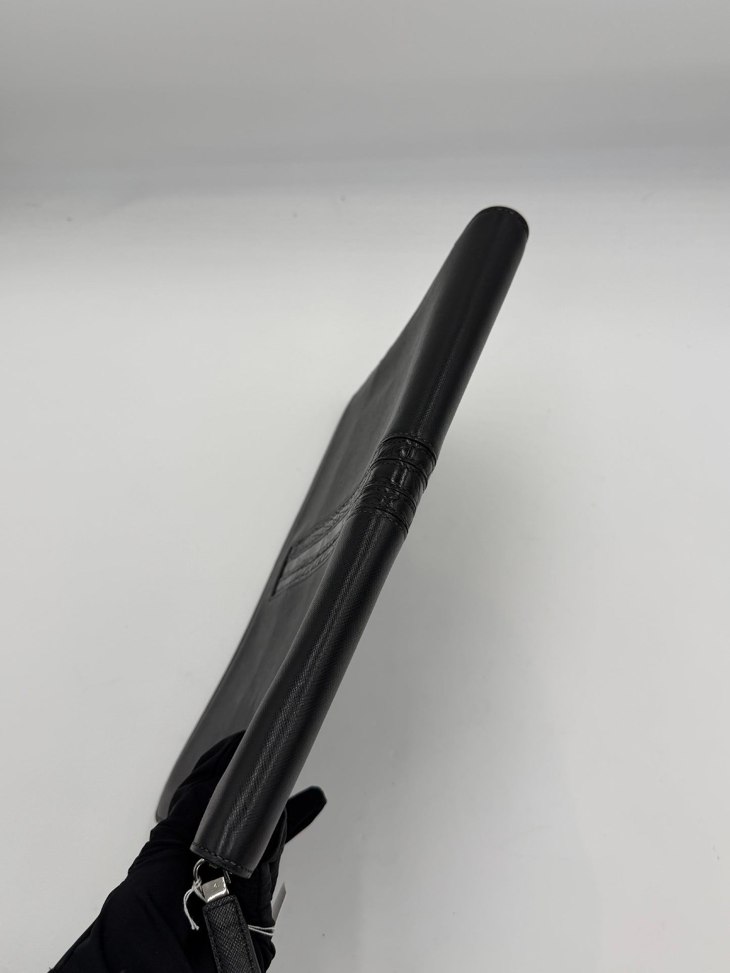 Prada Saffiano Zip Clutch Pre-Owned