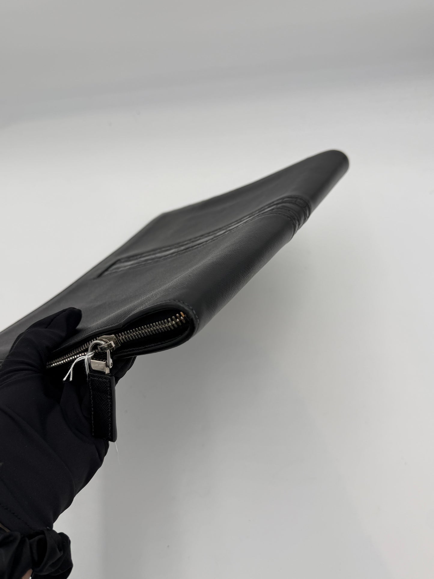 Prada Saffiano Zip Clutch Pre-Owned