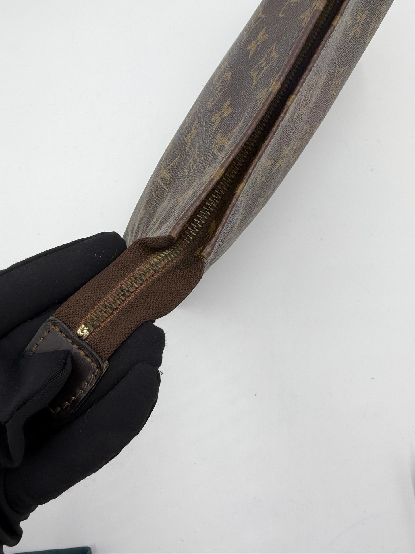 Louis Vuitton Toiletry Pouch 26 Pre-Owned