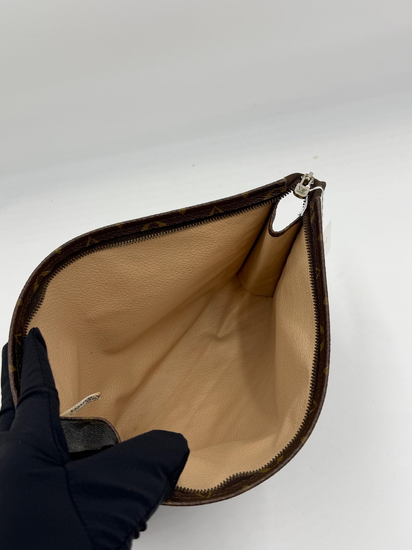 Louis Vuitton Toiletry Pouch 26 Pre-Owned