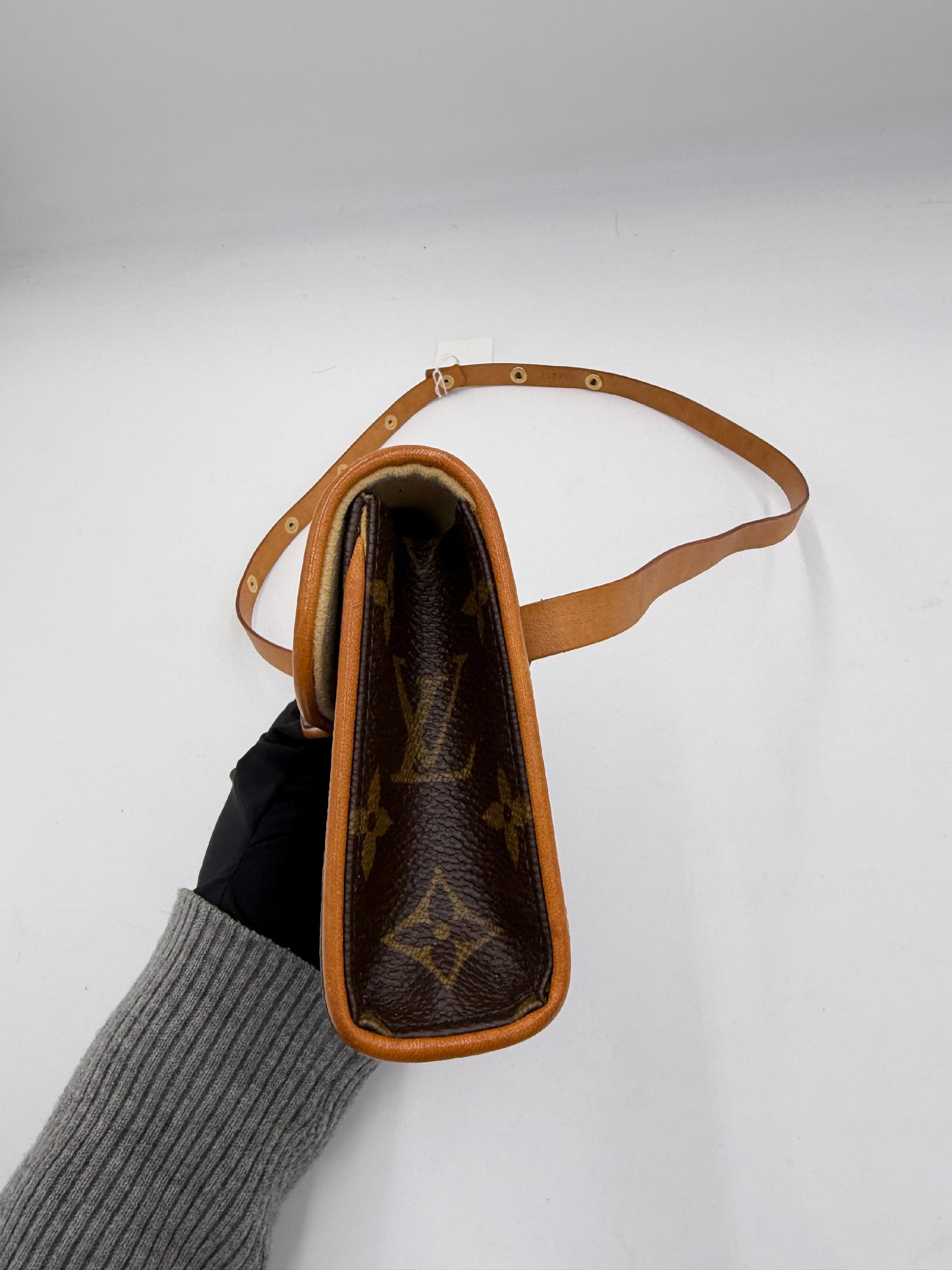 Louis Vuitton Monogram Pochette Florentine XS (AI445)