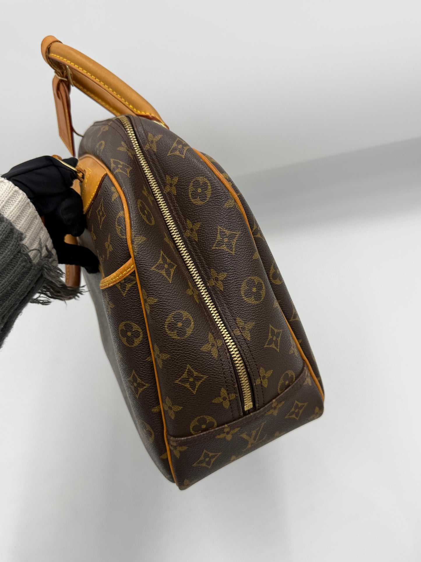 Louis Vuitton Deauville Pre-Owned