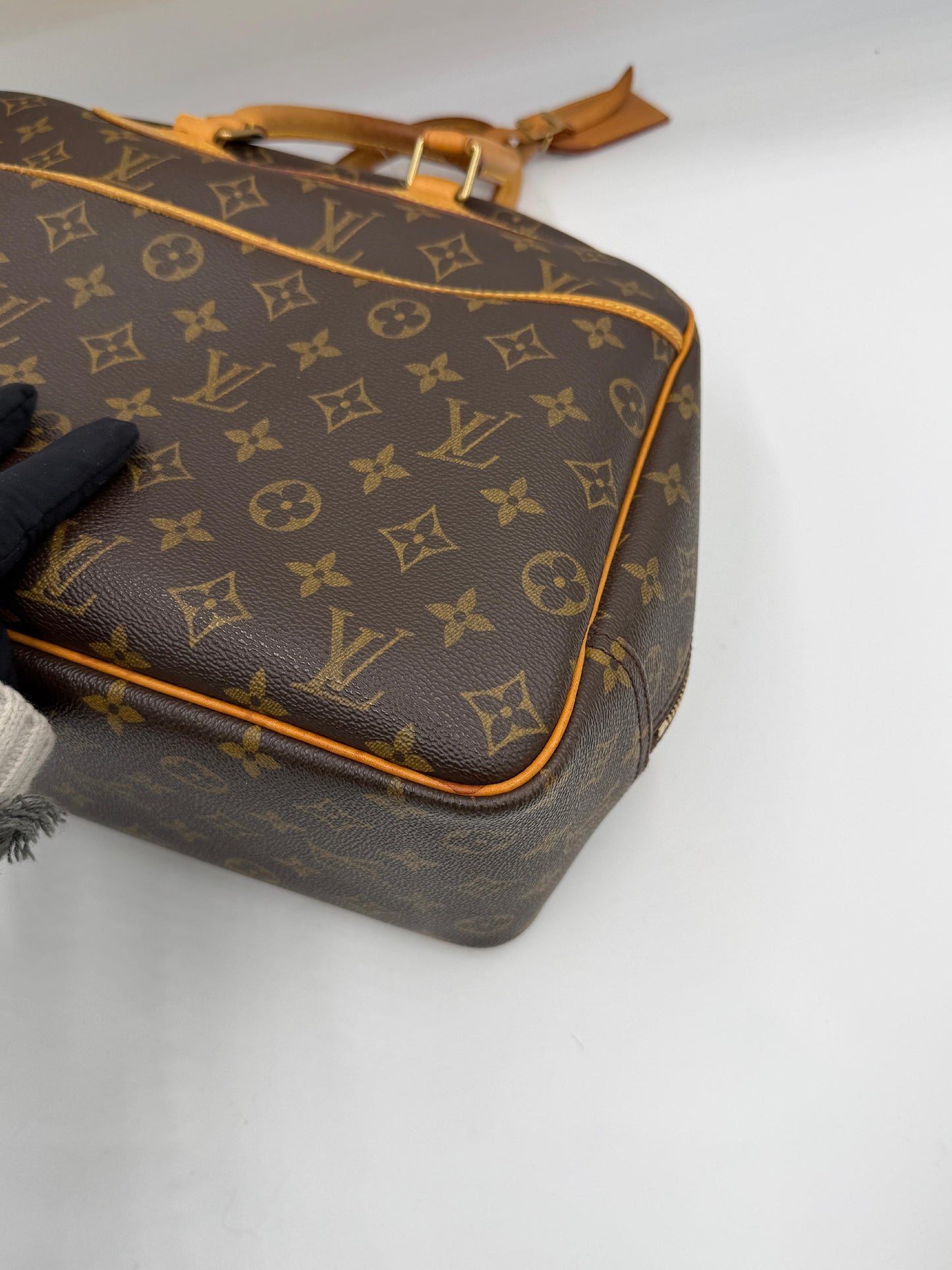 Louis Vuitton Deauville Pre-Owned