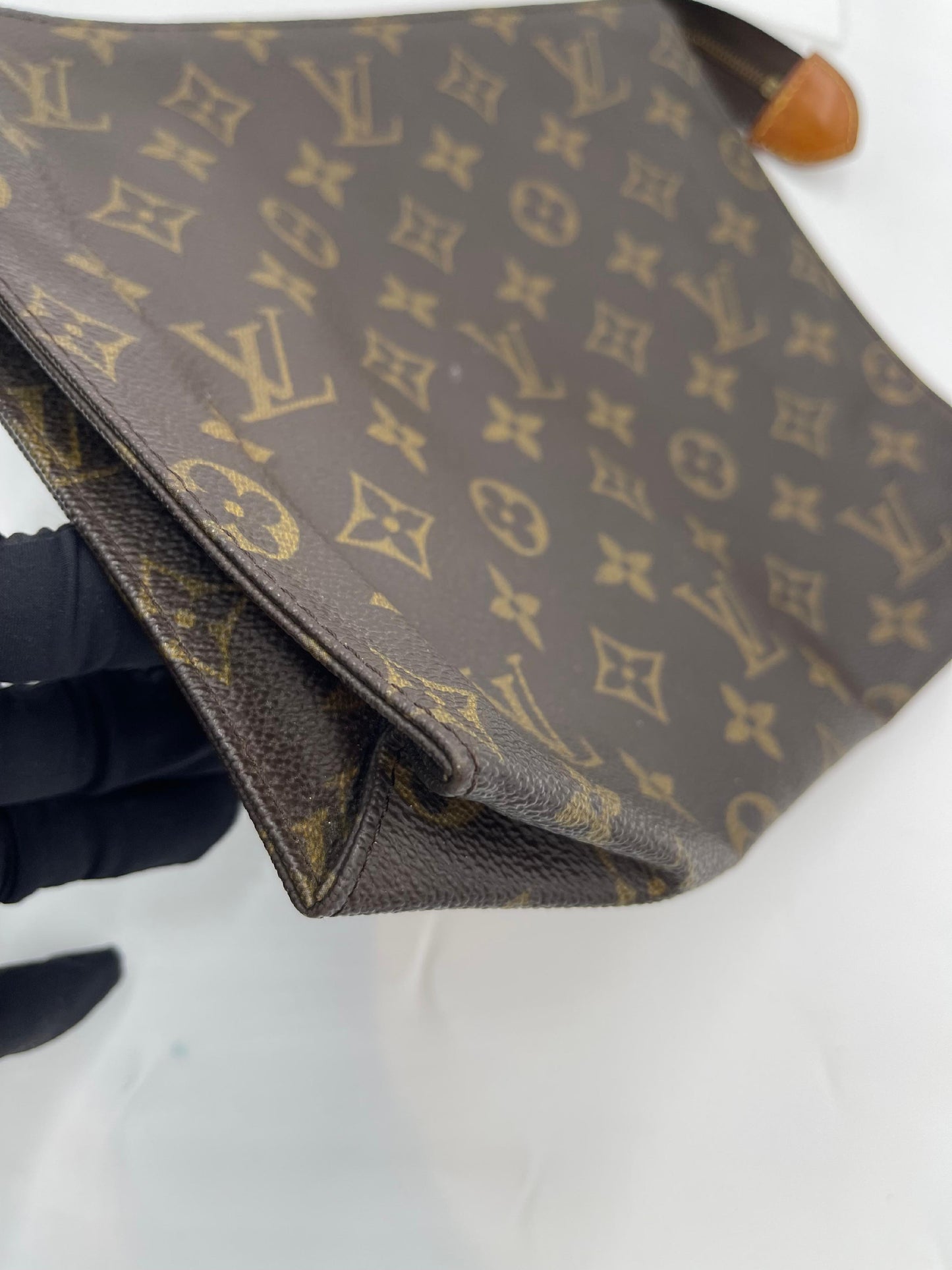 Louis Vuitton Monogram Toiletry Pouch Pre-Owned
