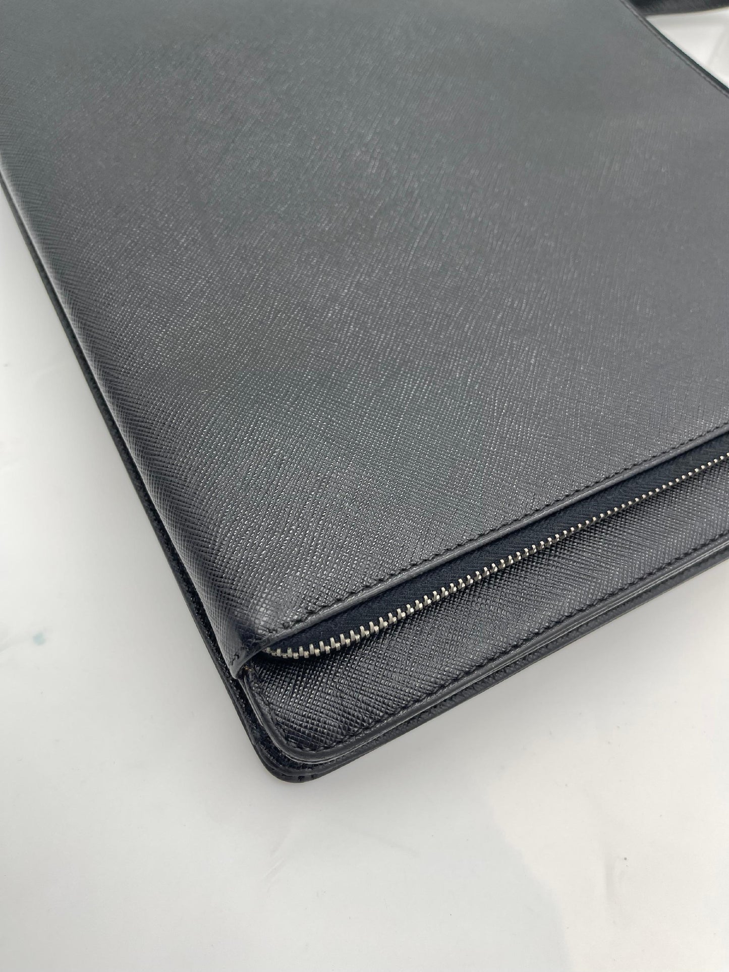 Pre-Owned Prada Saffiano Briefcase AI612
