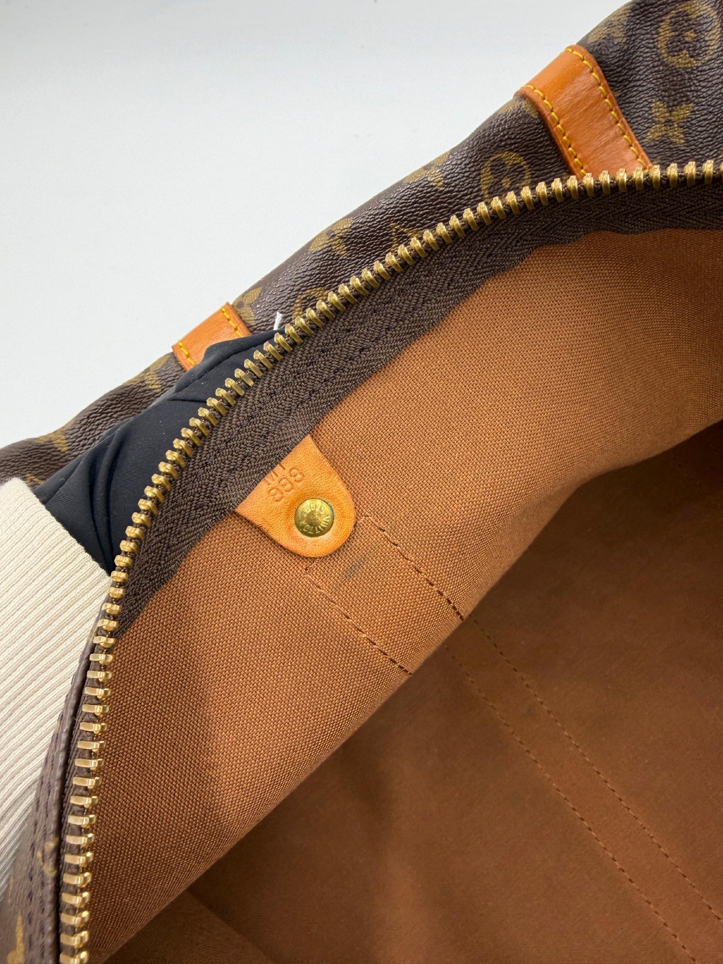 Pre-Owned Louis Vuitton Keepall 60 AI636