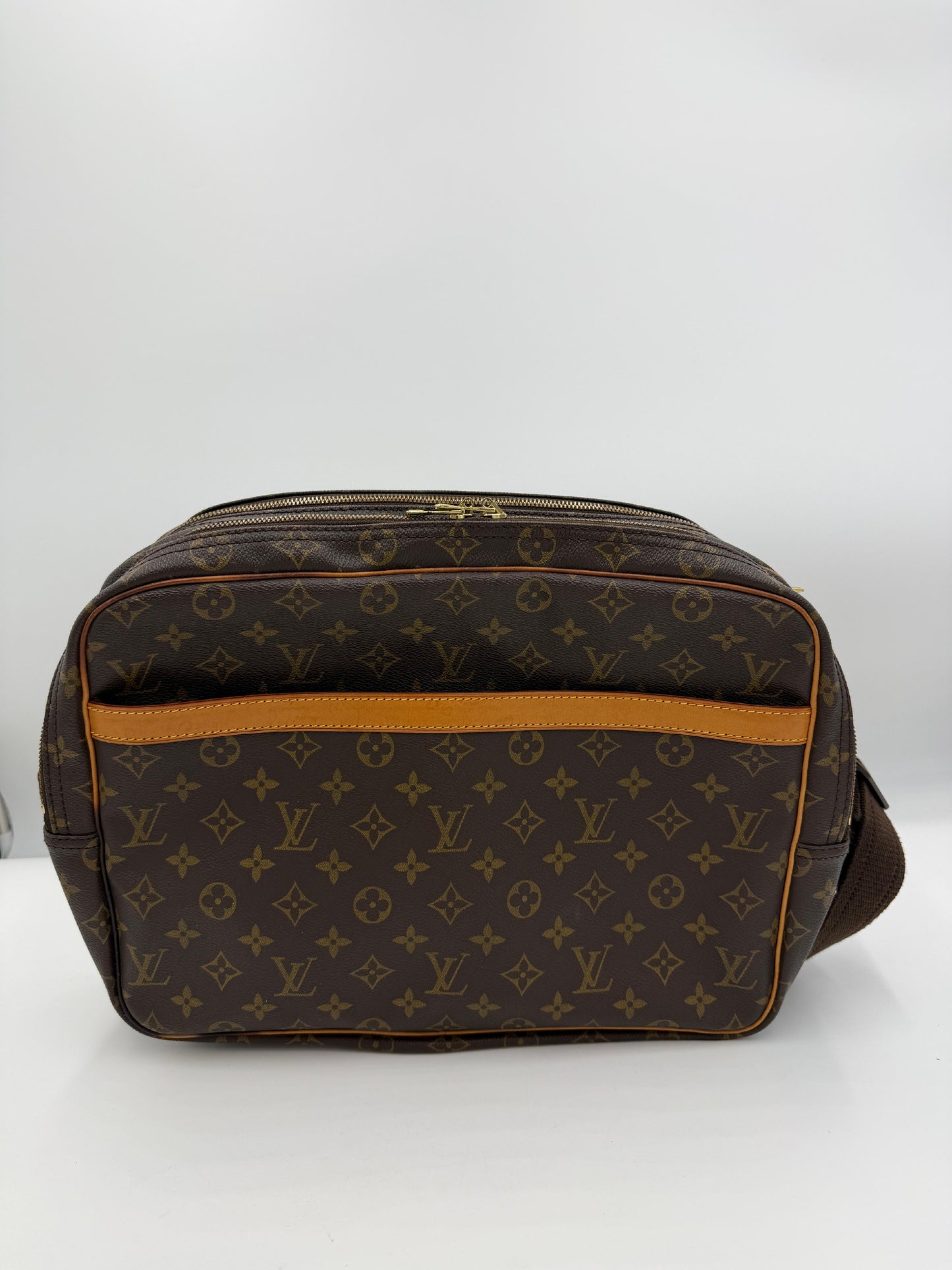 Pre-Owned Louis Vuitton Monogram Reporter GM AI705