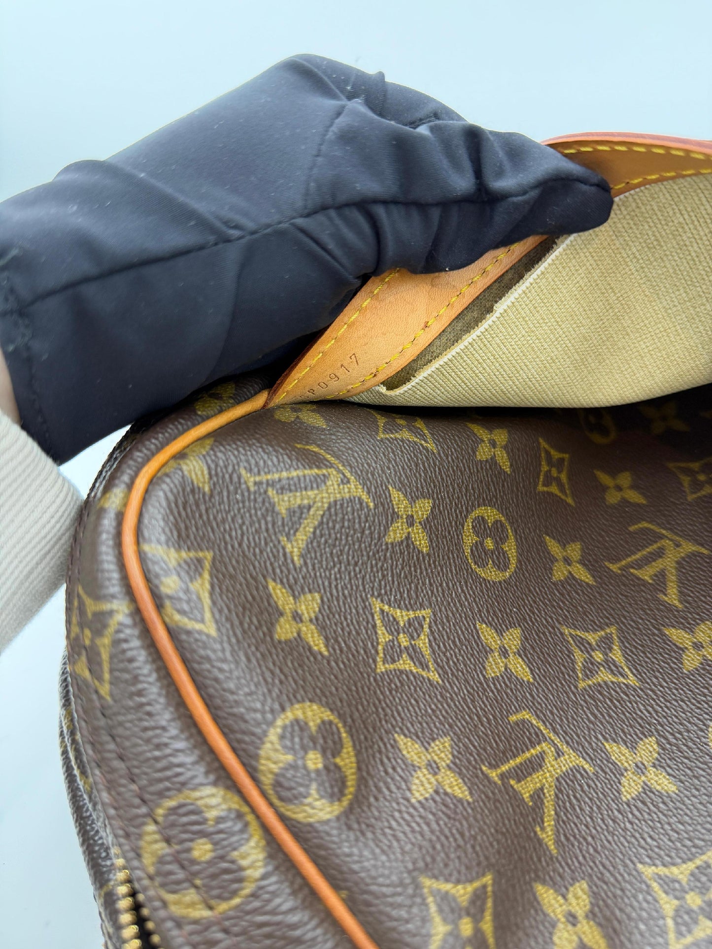 Pre-Owned Louis Vuitton Monogram Reporter GM AI705