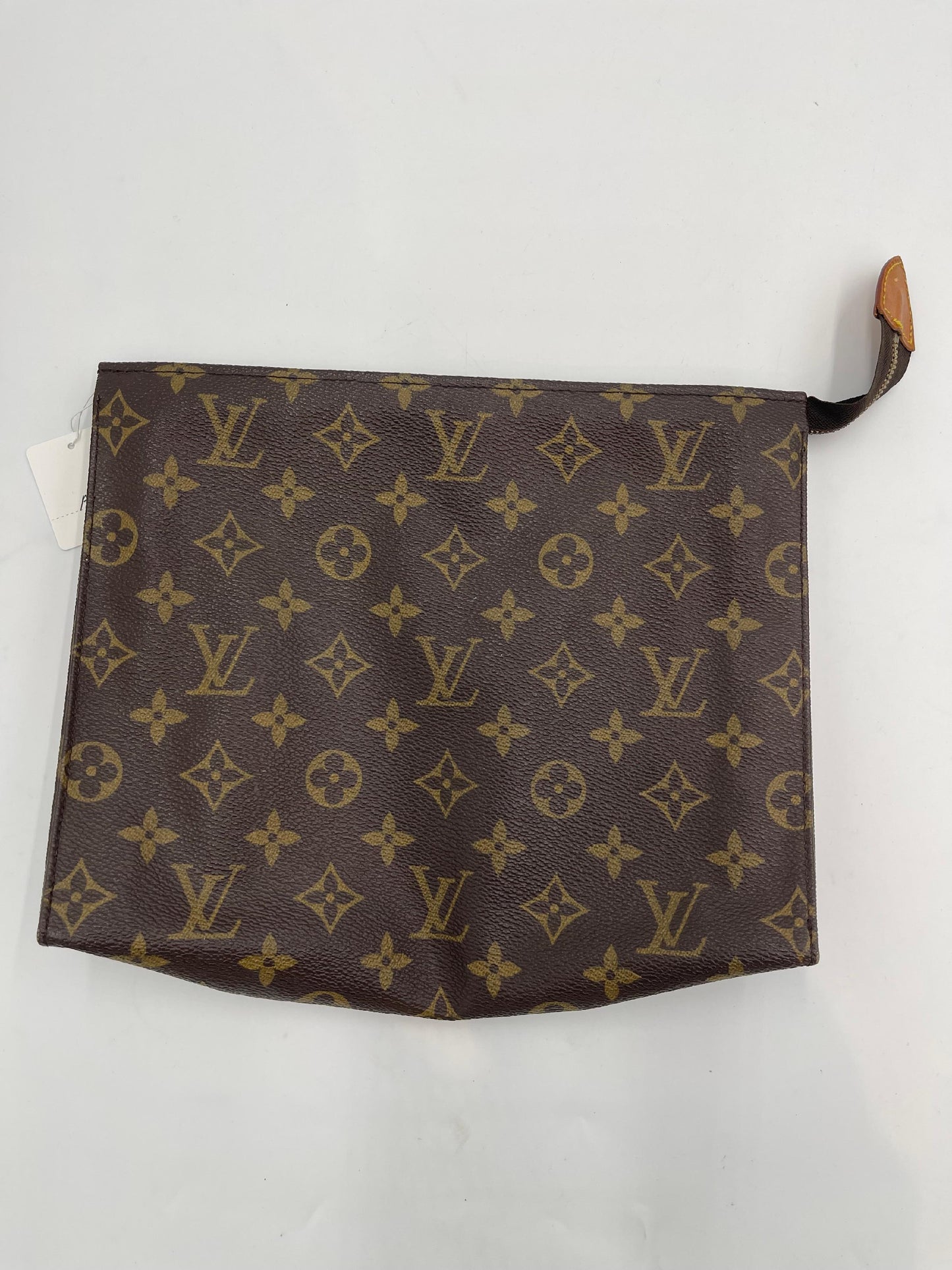 Louis Vuitton Monogram Toiletry Pouch (AI779)